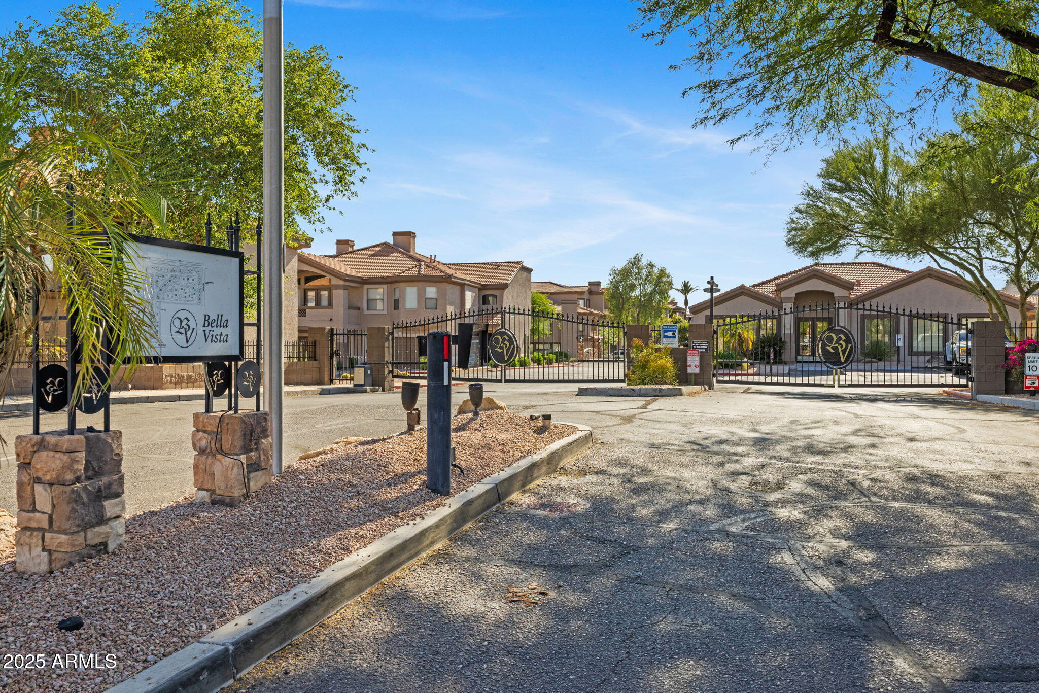 14000 N 94TH Street, 3198