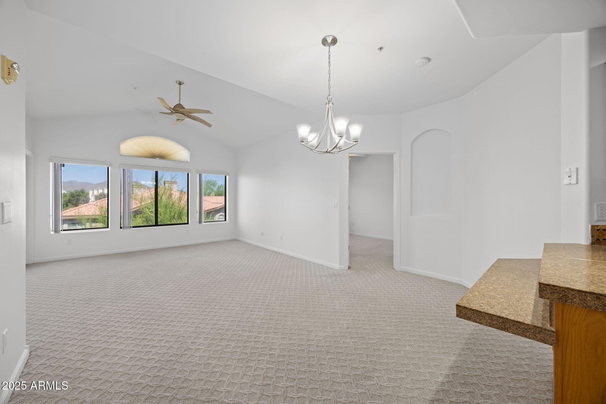 14000 N 94TH Street, 3198