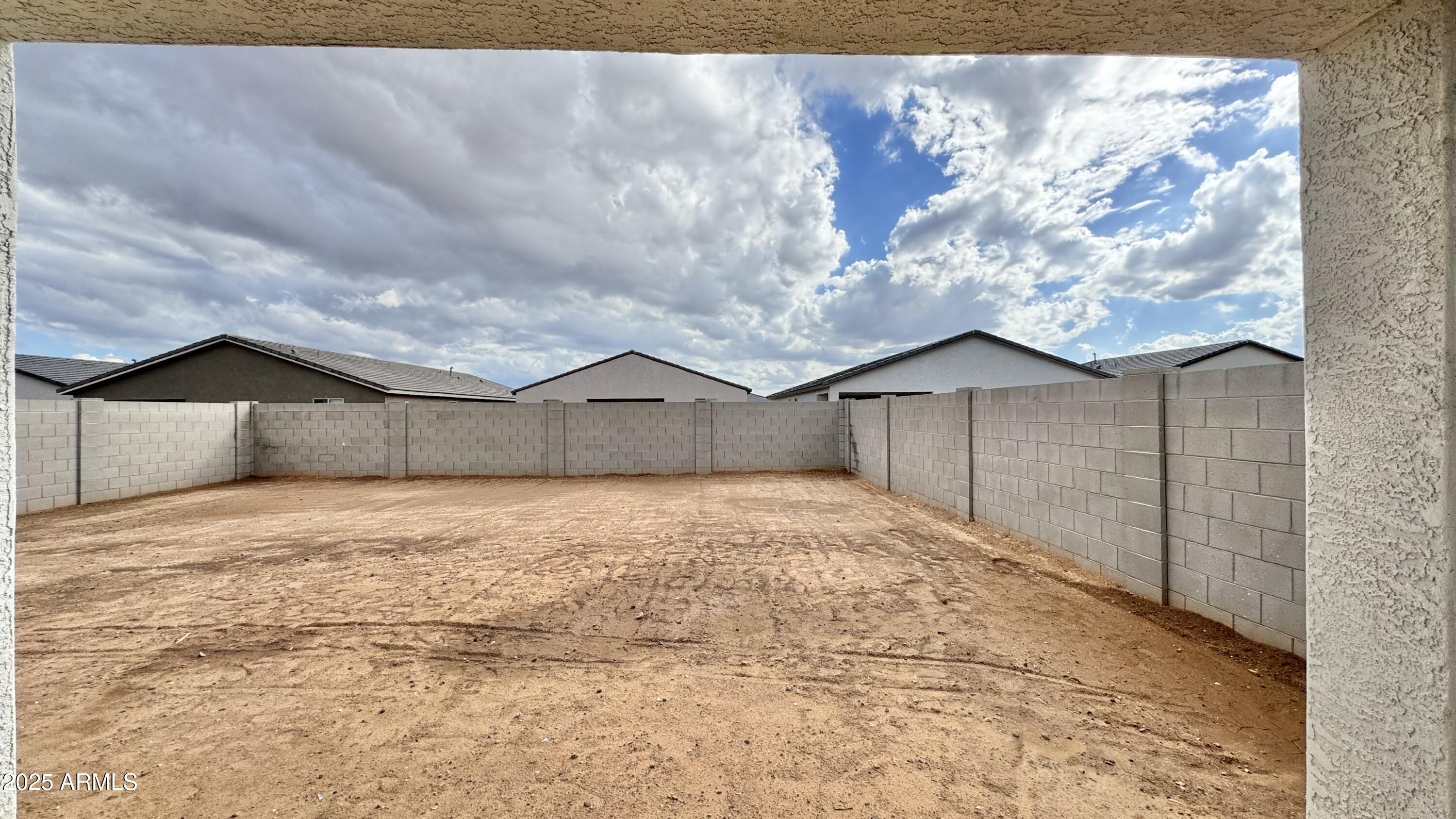 15743 W CAMDEN Avenue