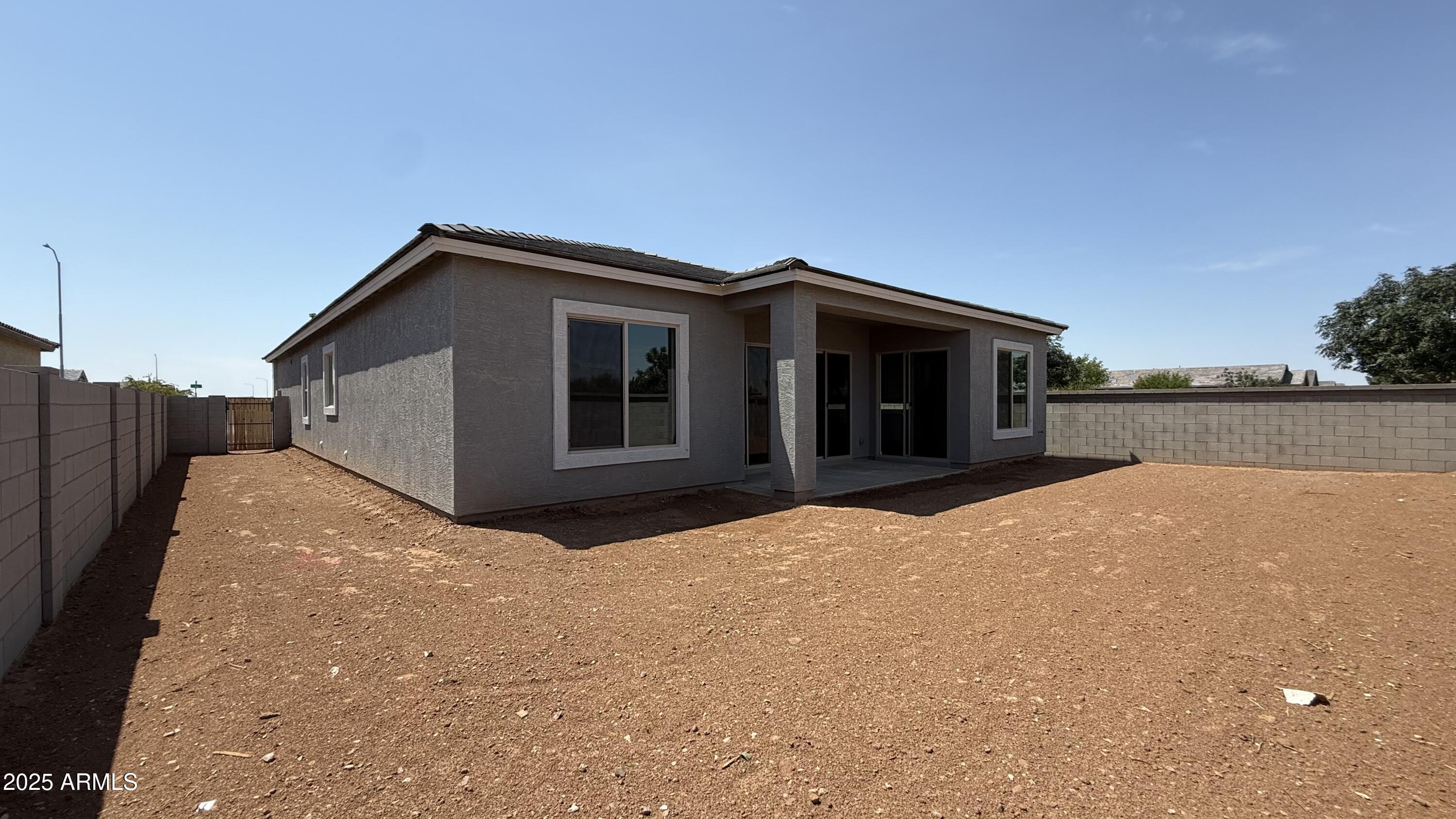 11410 E UTAH Avenue