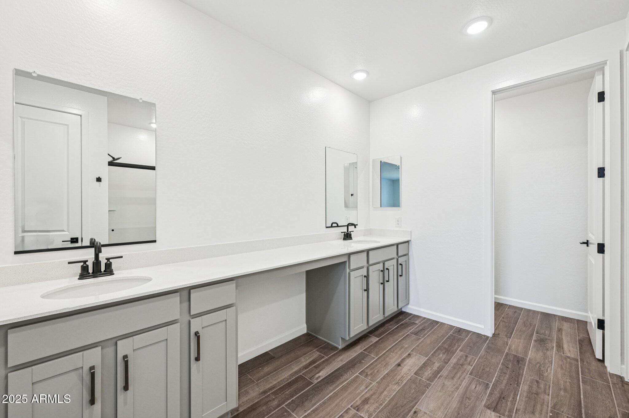 15794 W CHERYL Drive