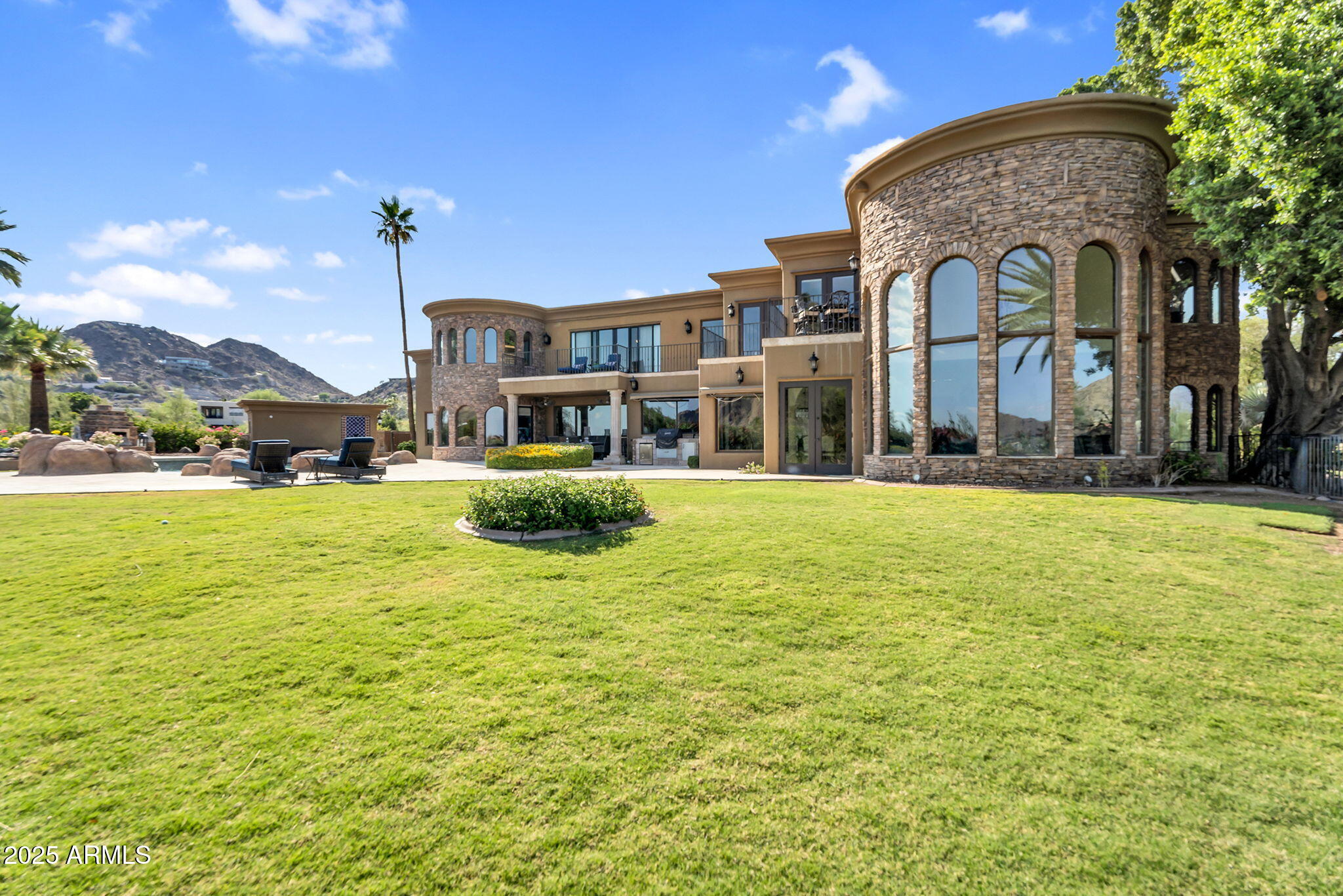 7000 N 47TH Street