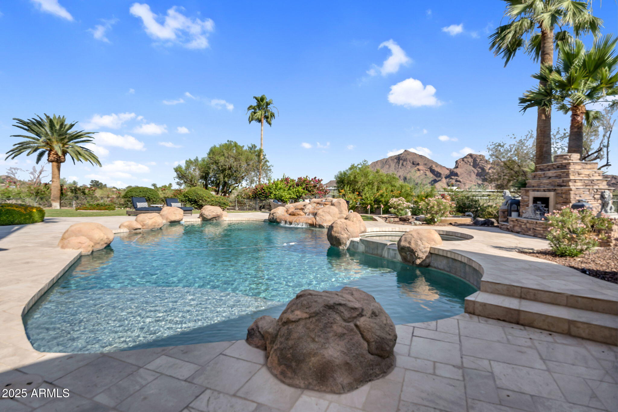 7000 N 47TH Street