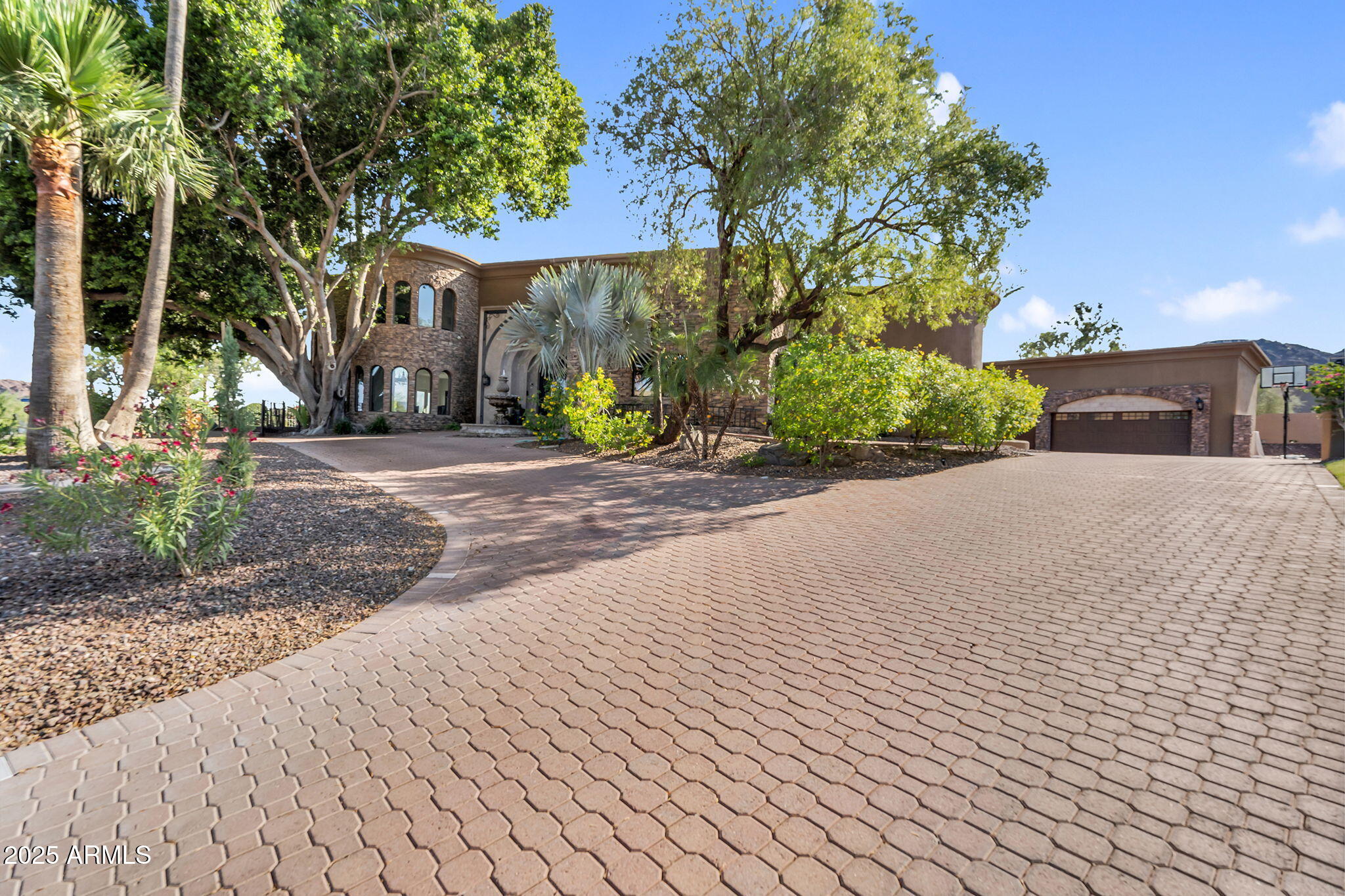 7000 N 47TH Street