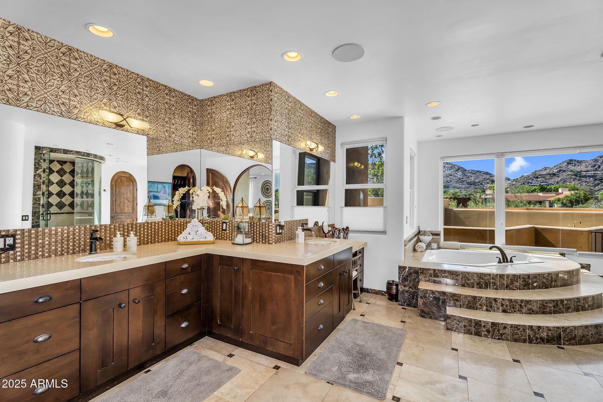 7000 N 47TH Street