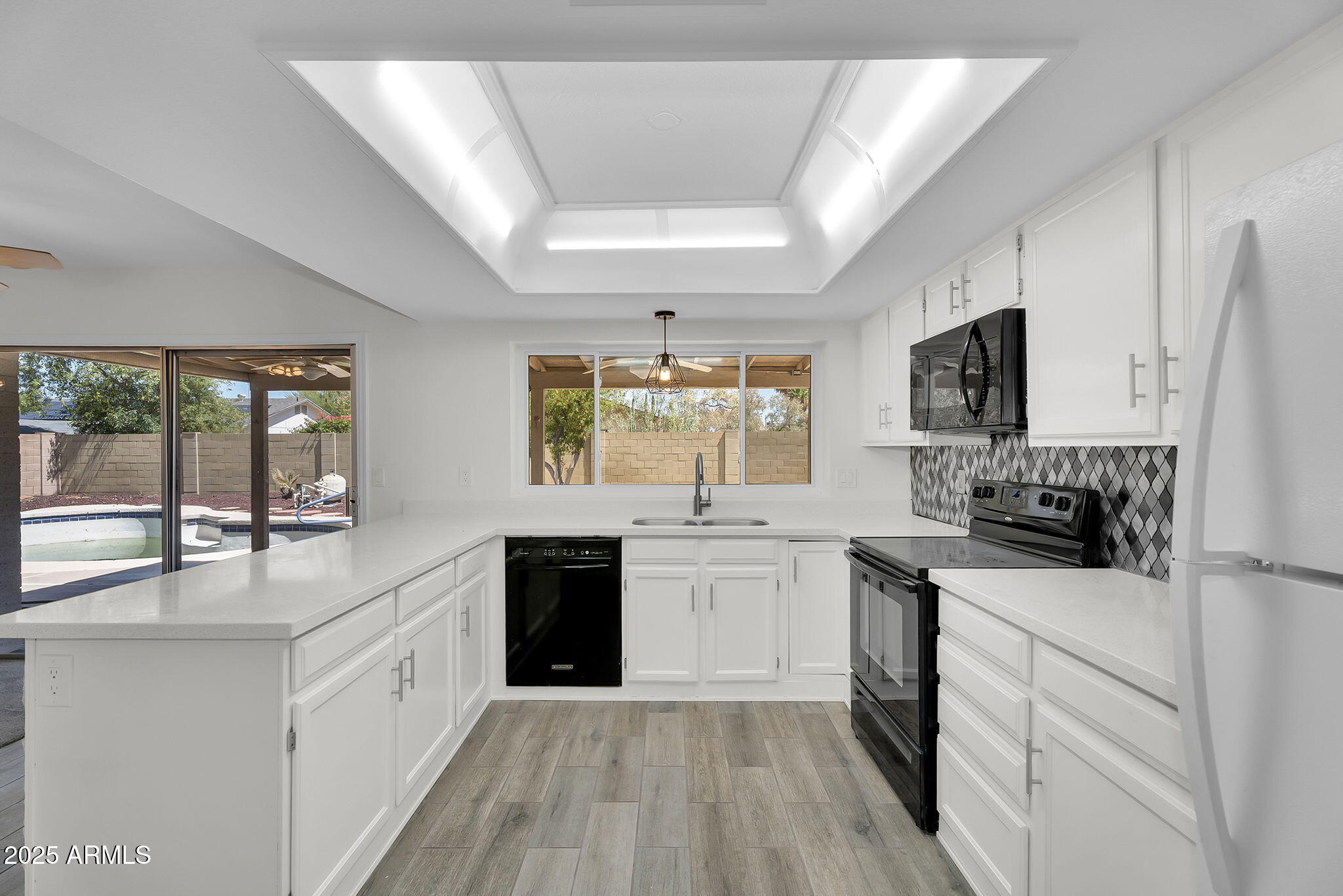 3514 W HELENA Drive