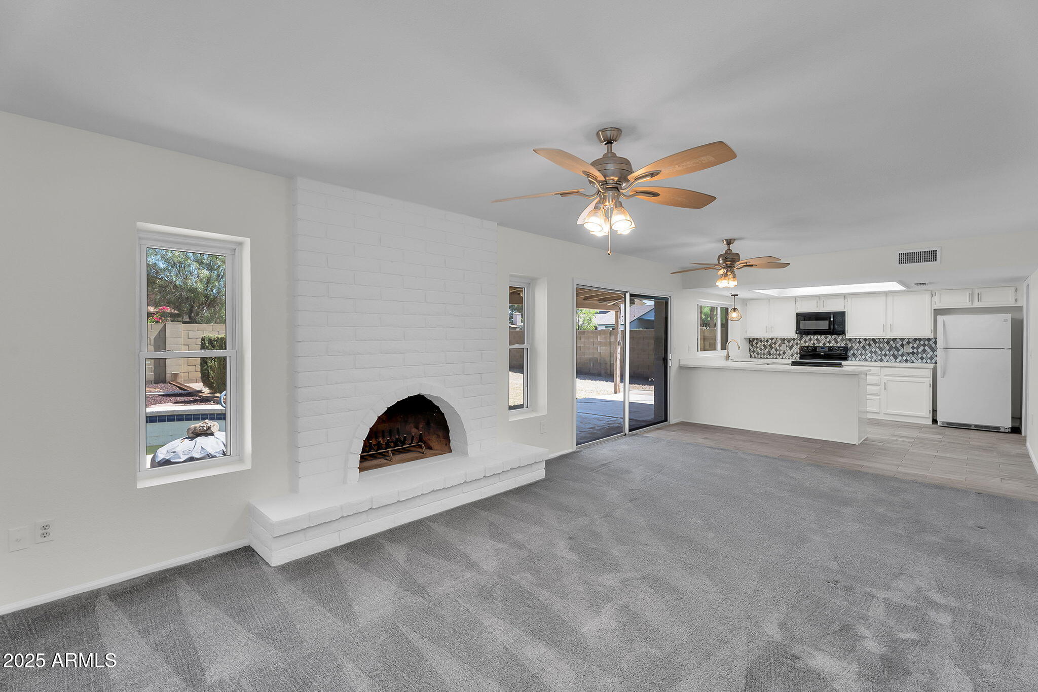 3514 W HELENA Drive