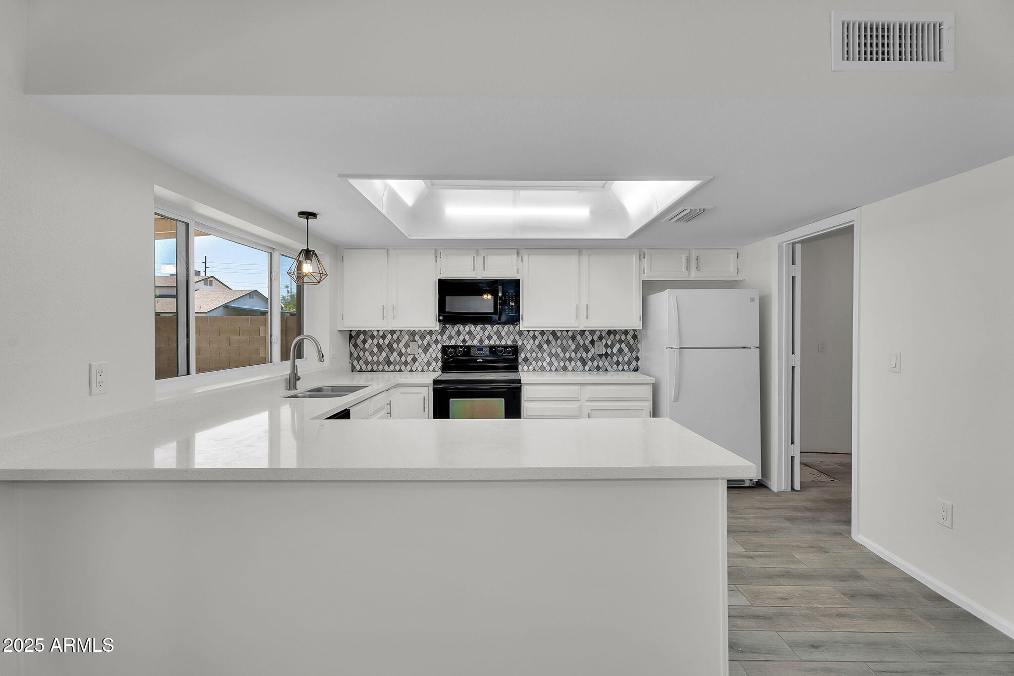 3514 W HELENA Drive