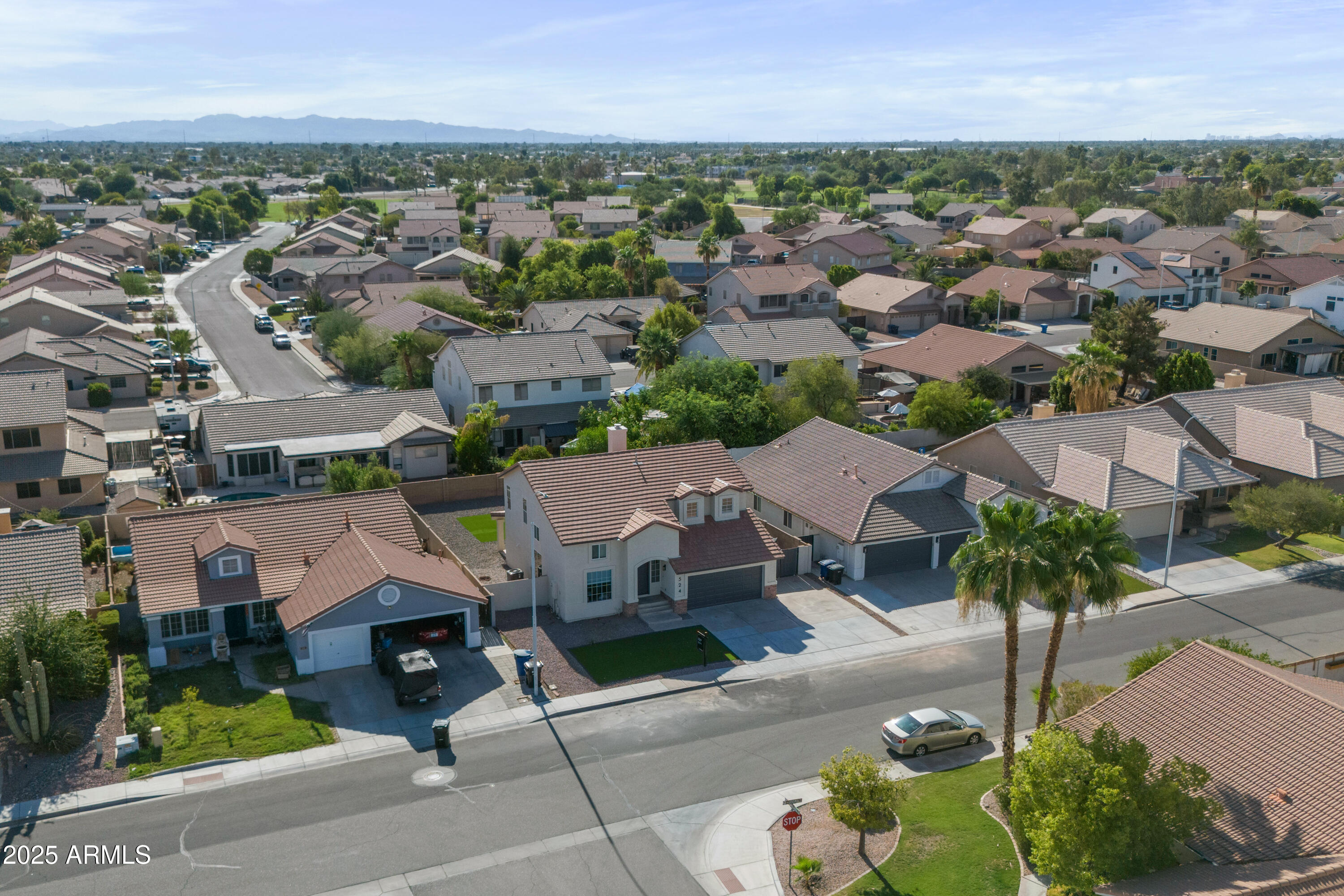 524 N LEOMA Lane