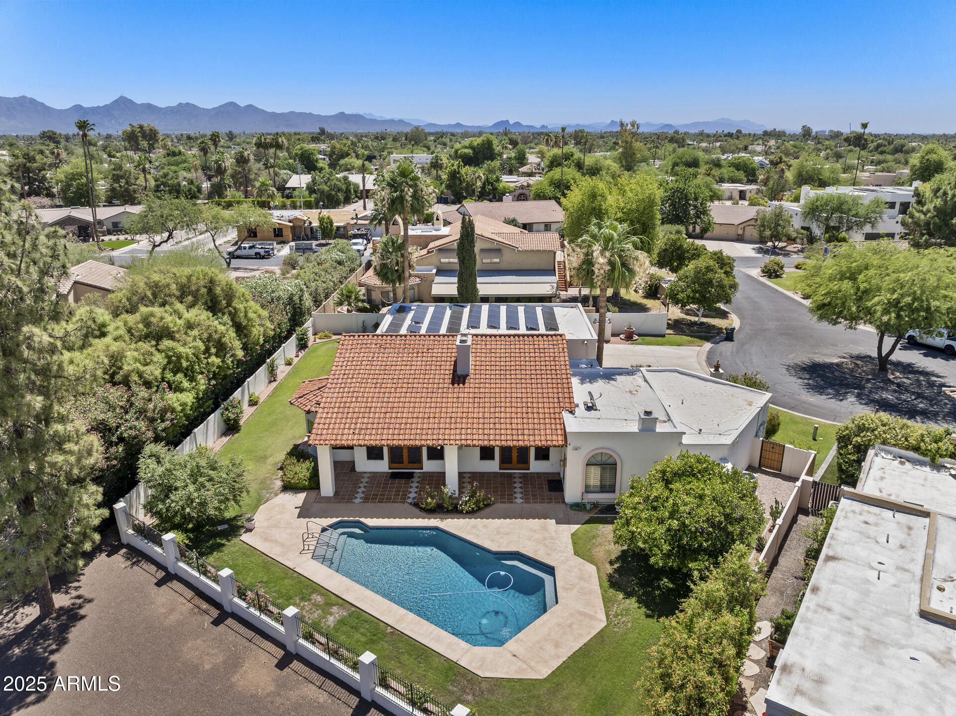 5538 E TURQUOISE Avenue