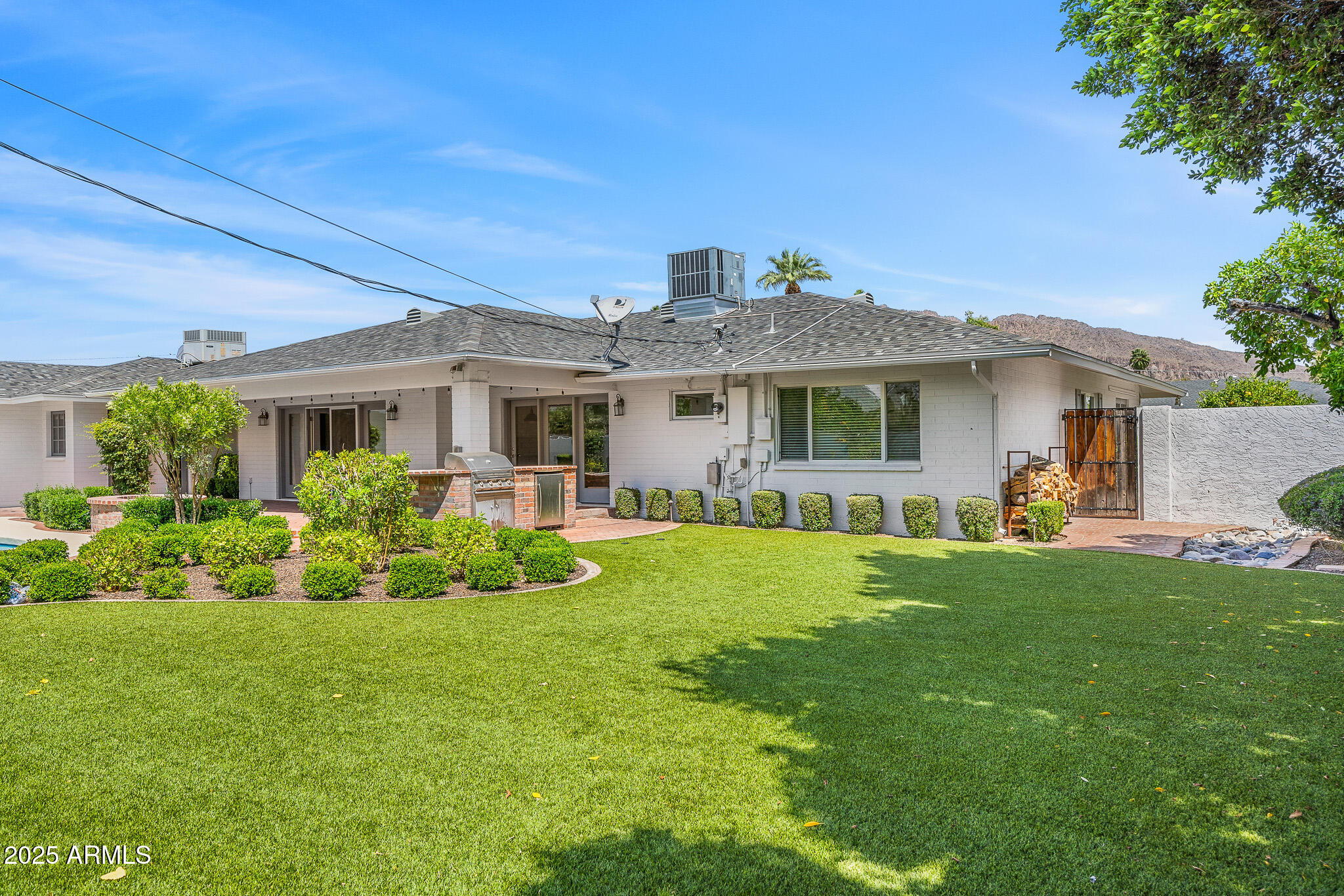 6231 E CALLE CAMELIA