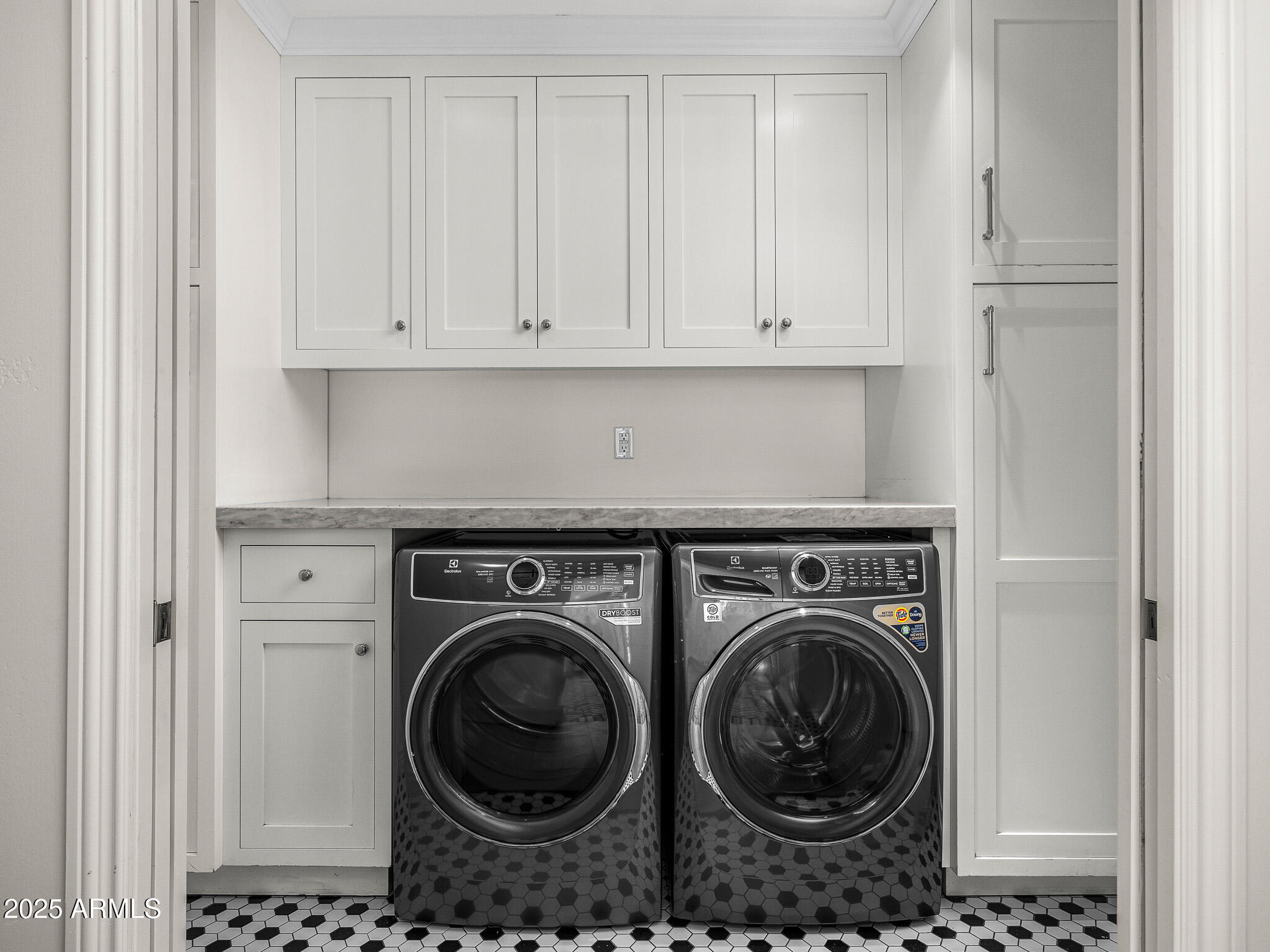 6231 E CALLE CAMELIA