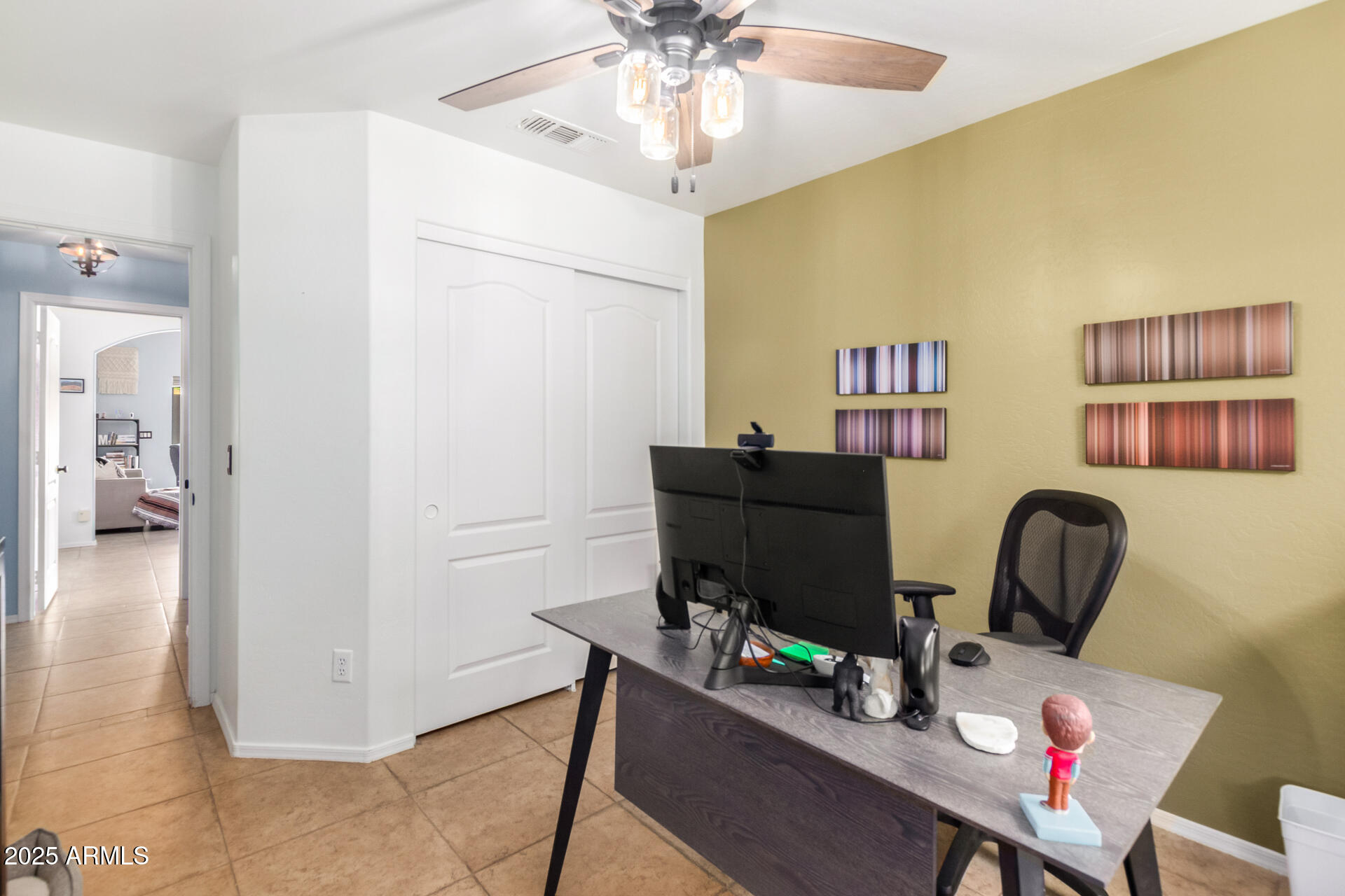 150 W VILLA THERESA Drive