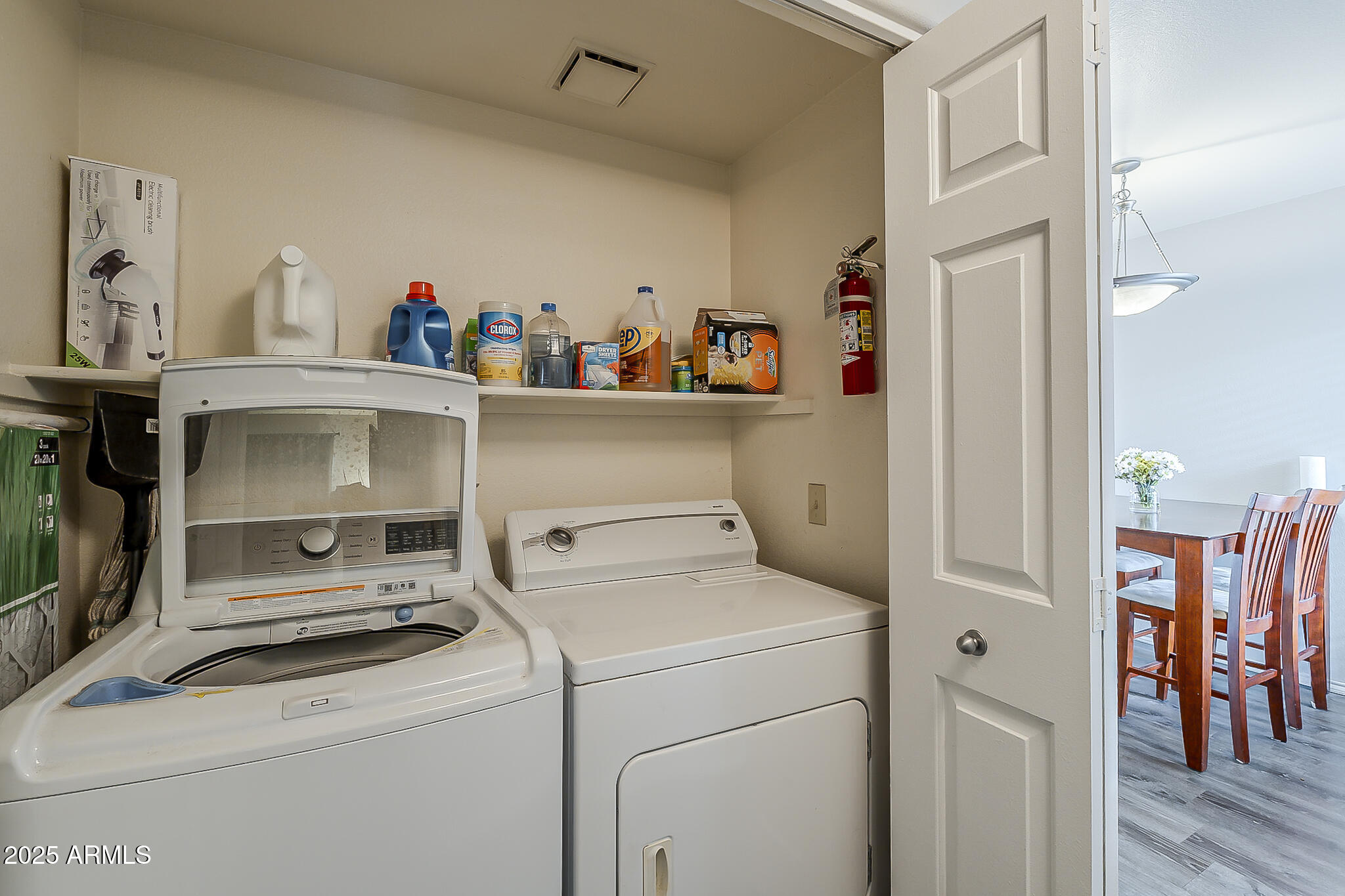 1825 W RAY Road W, 1054