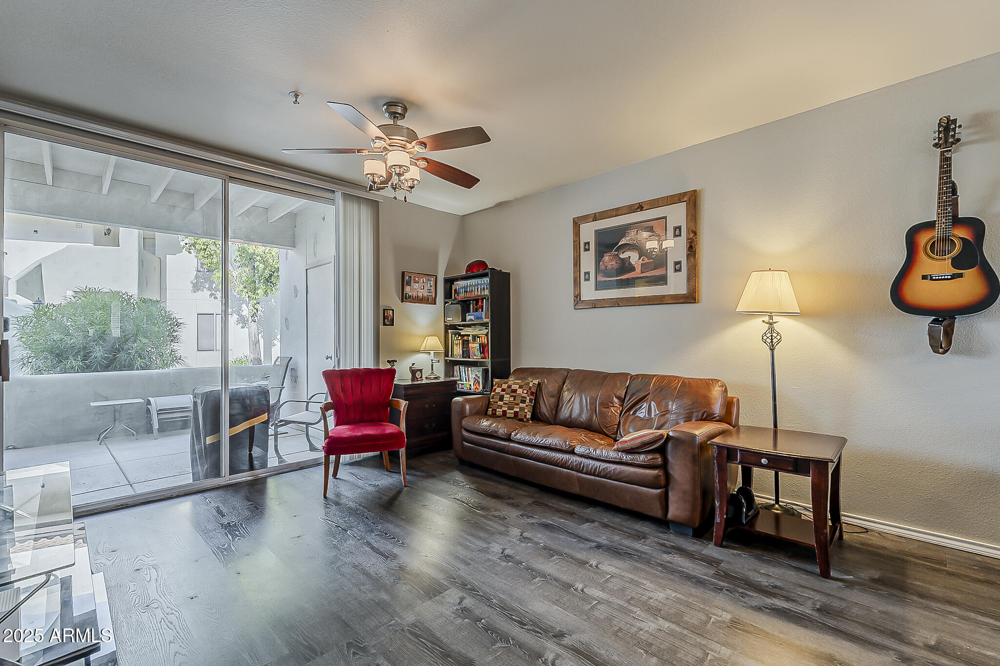 1825 W RAY Road W, 1054