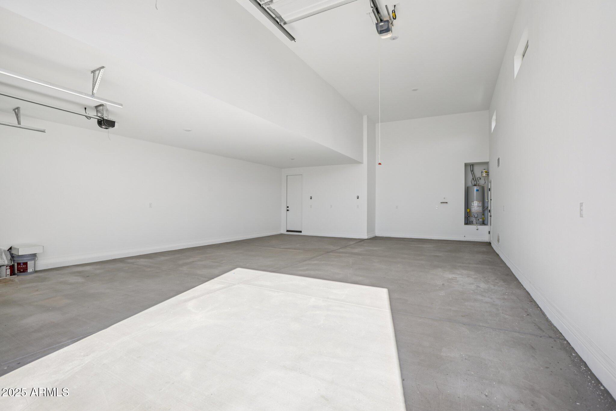 5528 W HOPI Trail