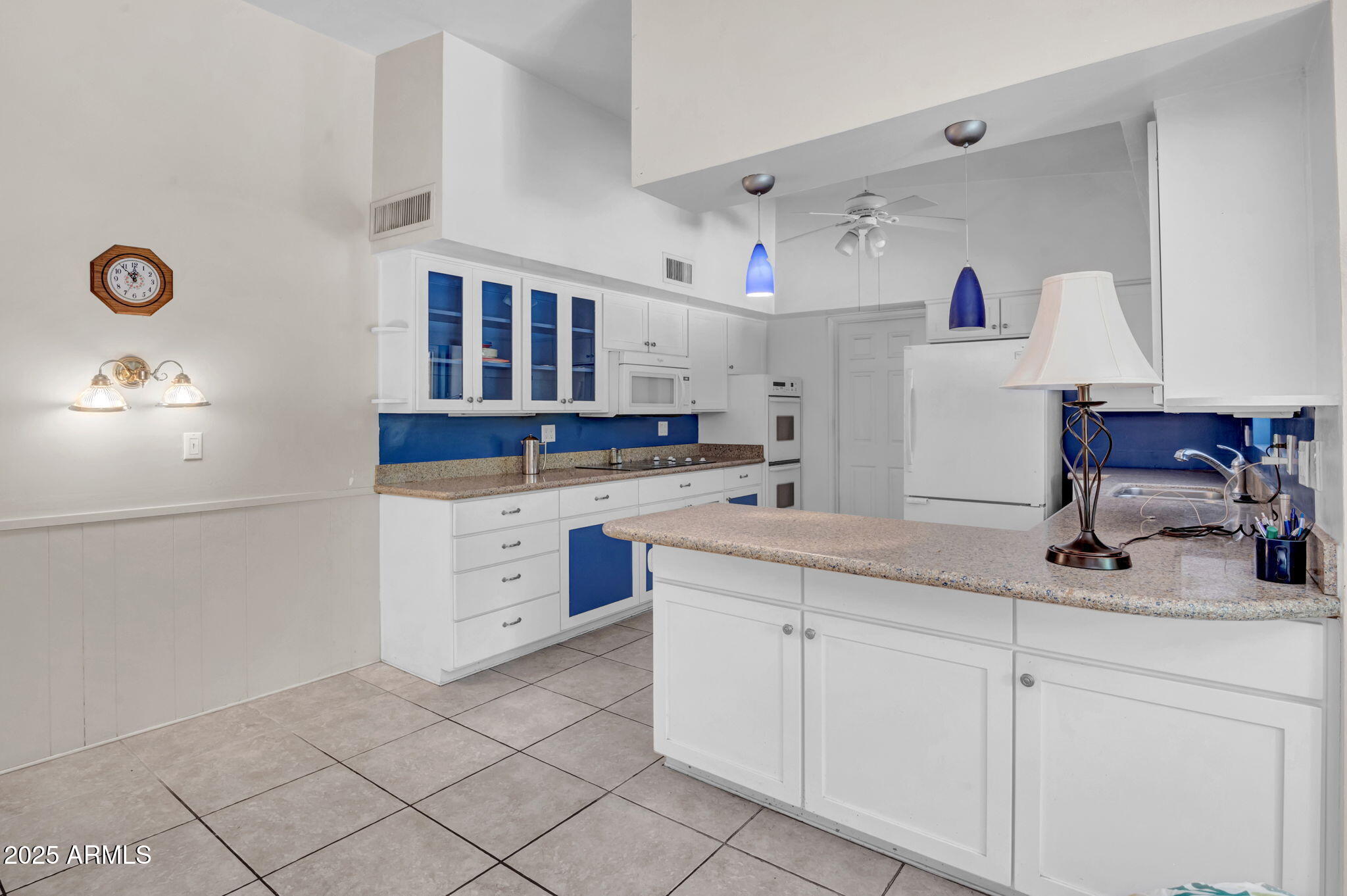 201 W GARDENIA Drive