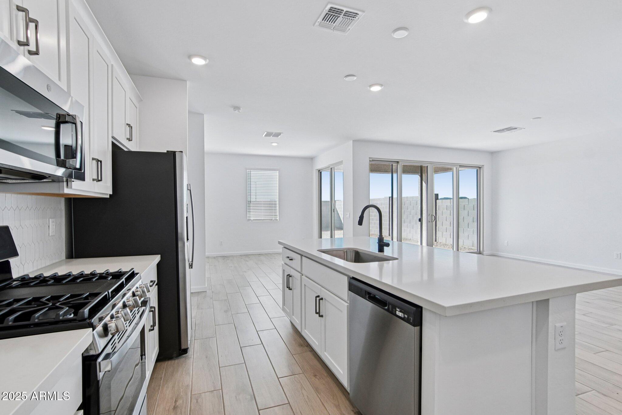 16201 W BAJADA Road