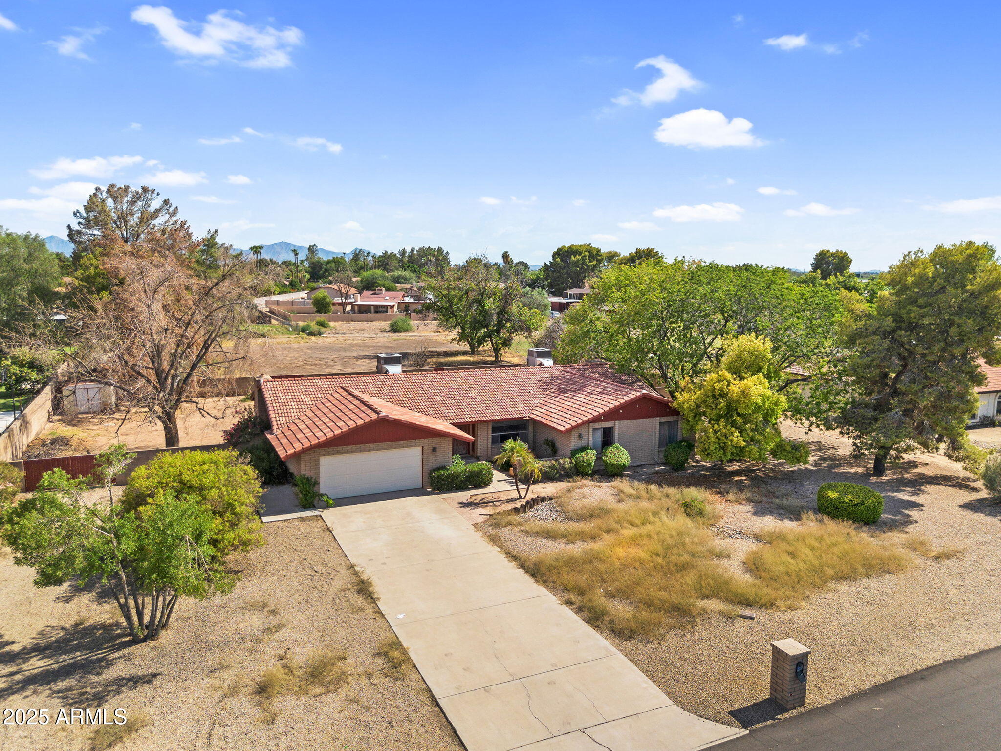 10637 W MISSOURI Avenue