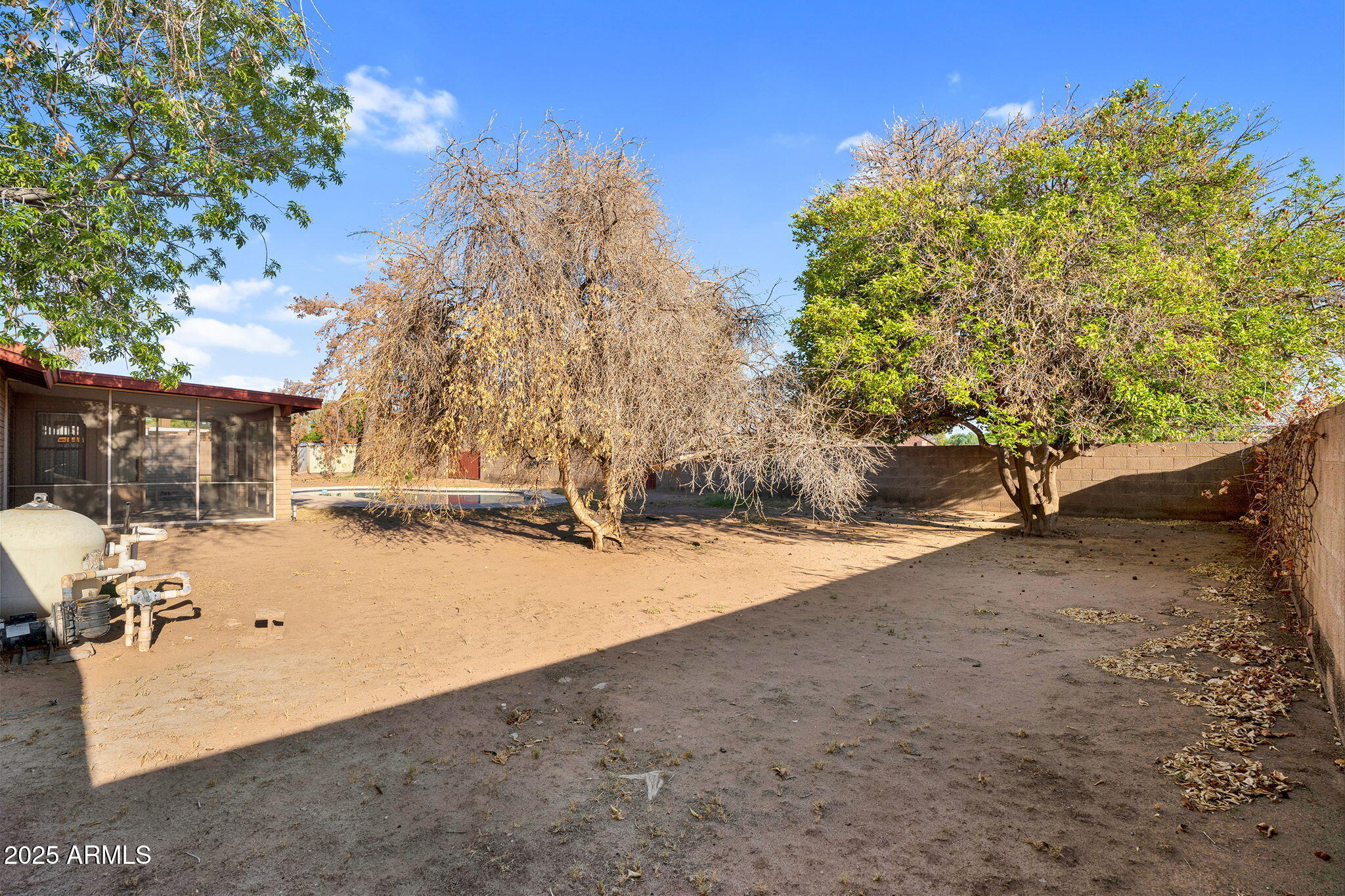 10637 W MISSOURI Avenue