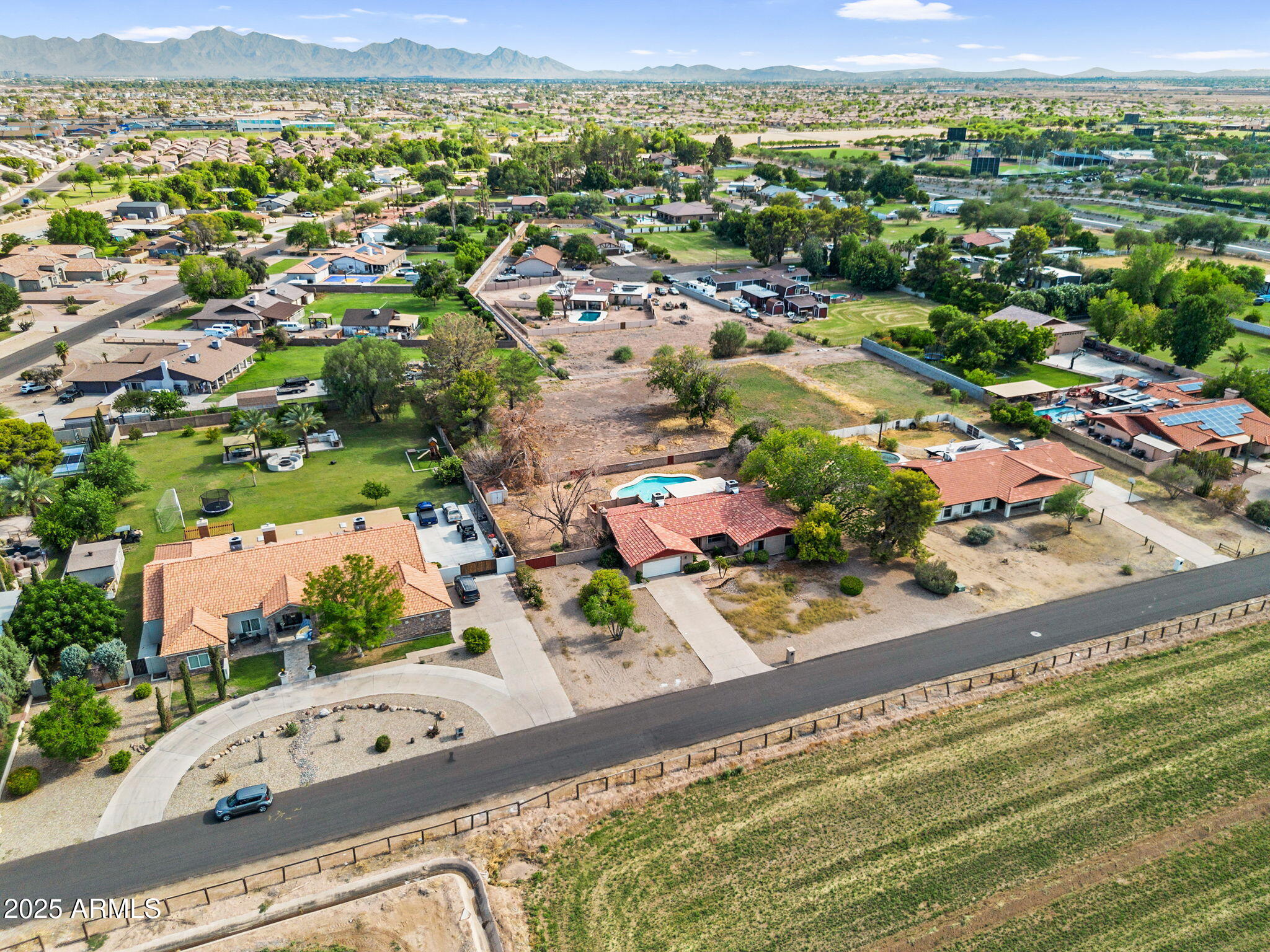 10637 W MISSOURI Avenue