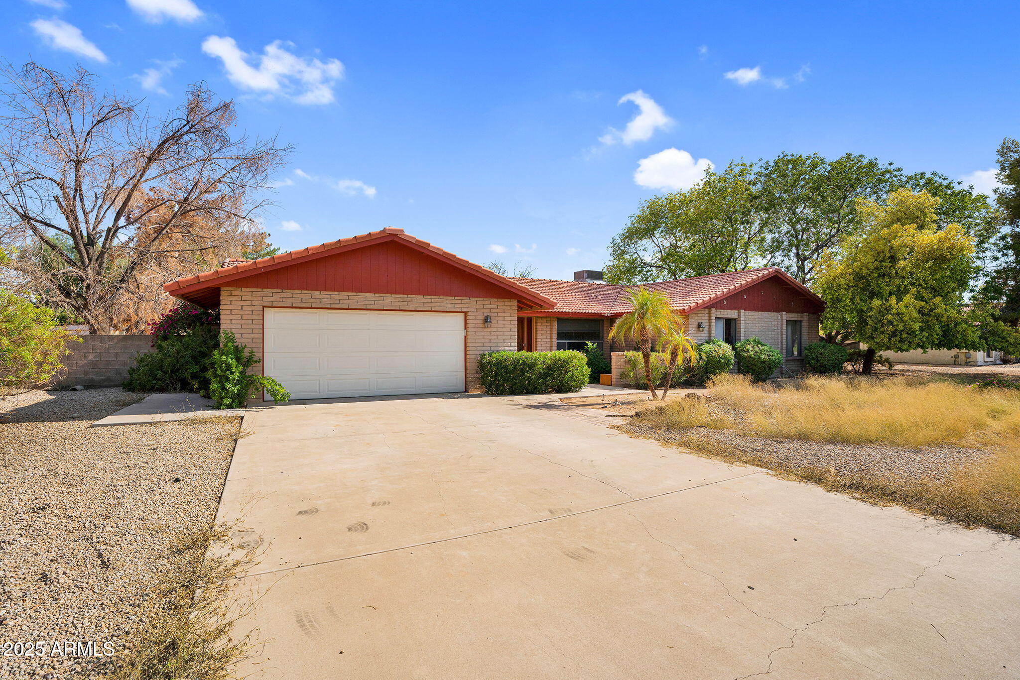 10637 W MISSOURI Avenue