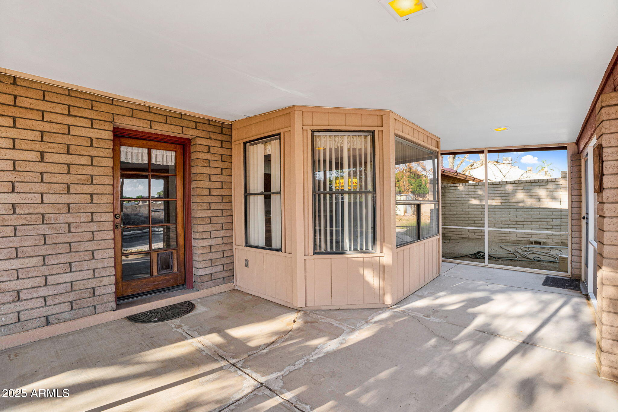 10637 W MISSOURI Avenue