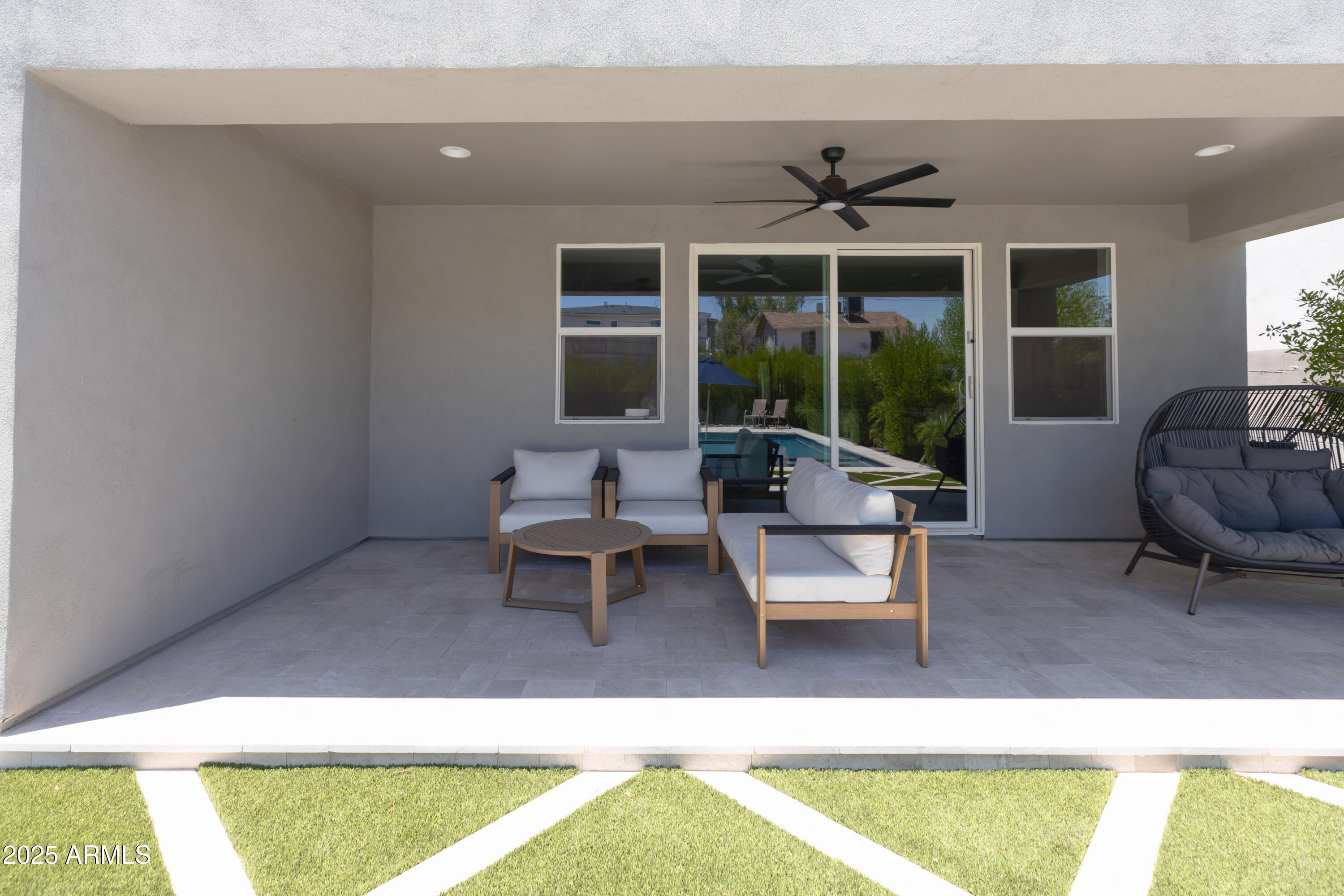 2819 N 28TH Place