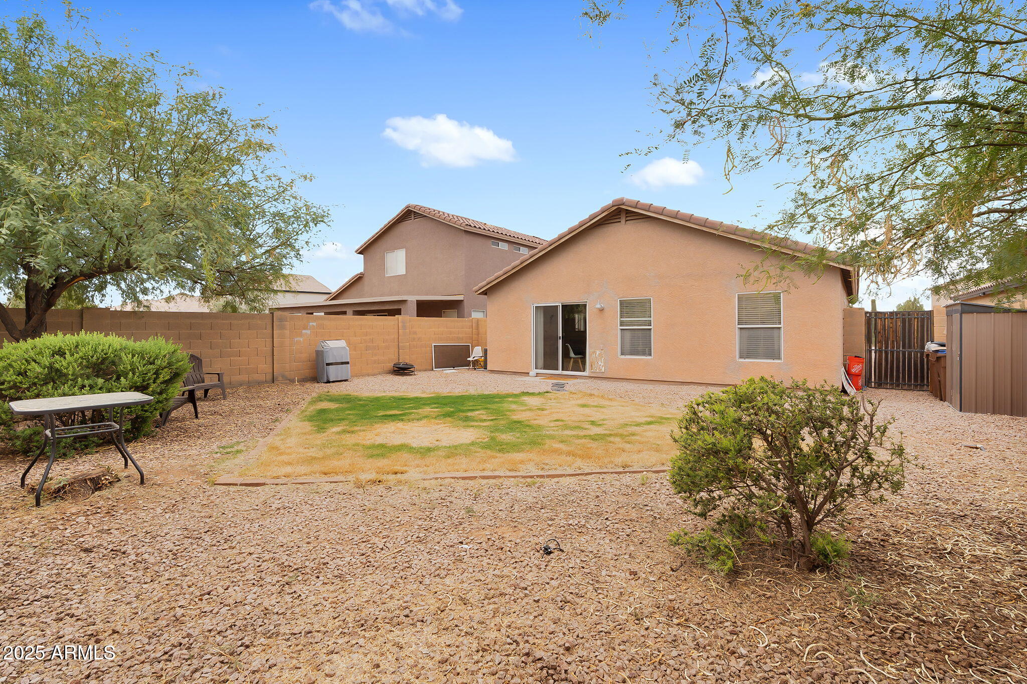 4013 E SUPERIOR Road