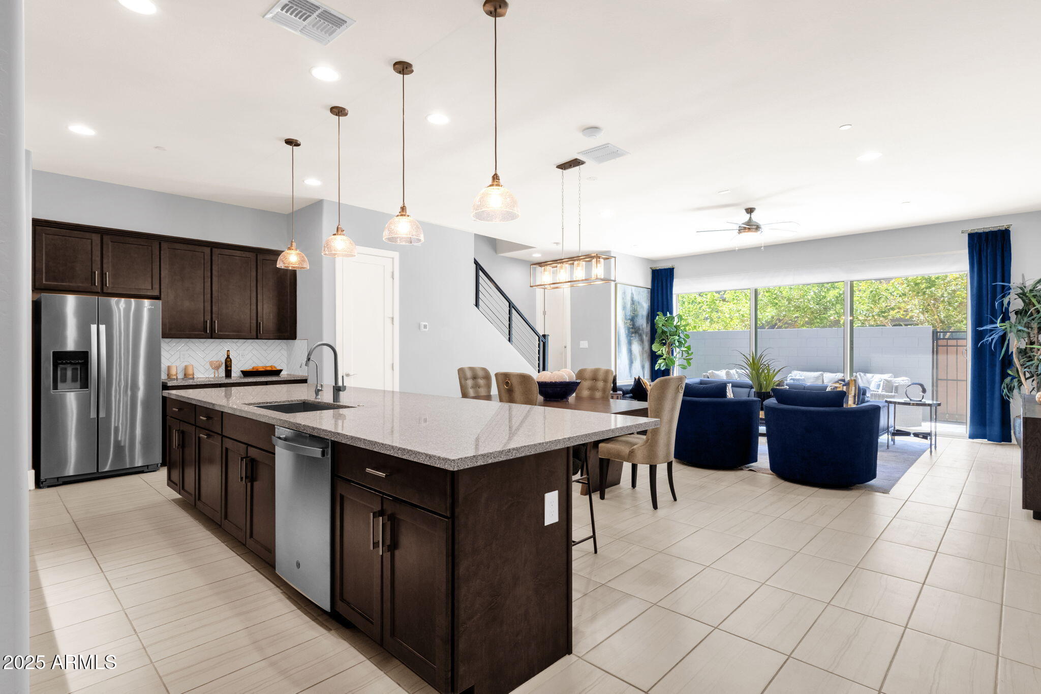 7449 E VIA DE LUNA Drive