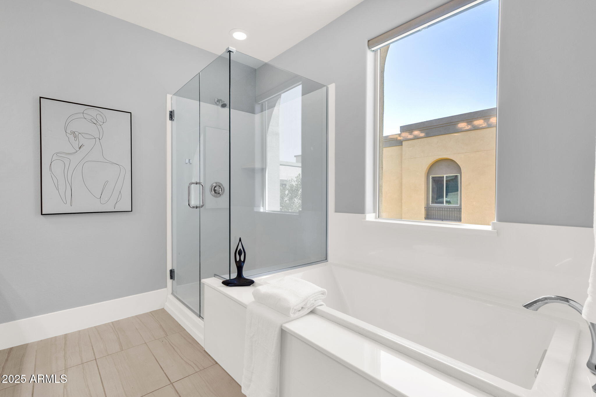 7449 E VIA DE LUNA Drive