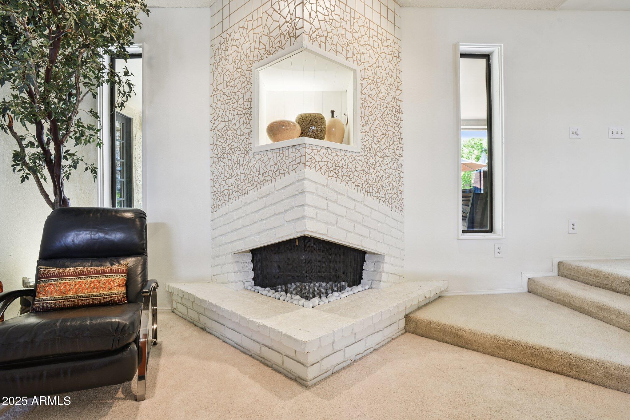 25 E BUTLER Drive