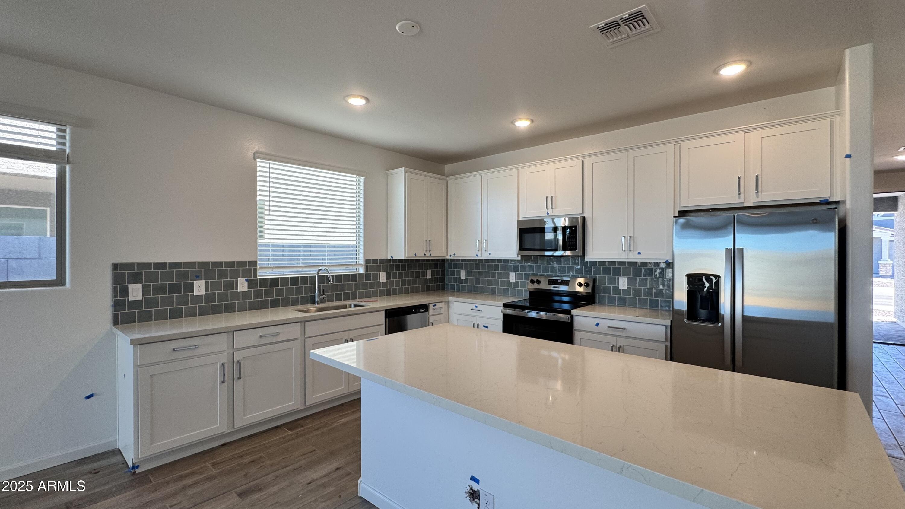 15748 W CAMDEN Avenue