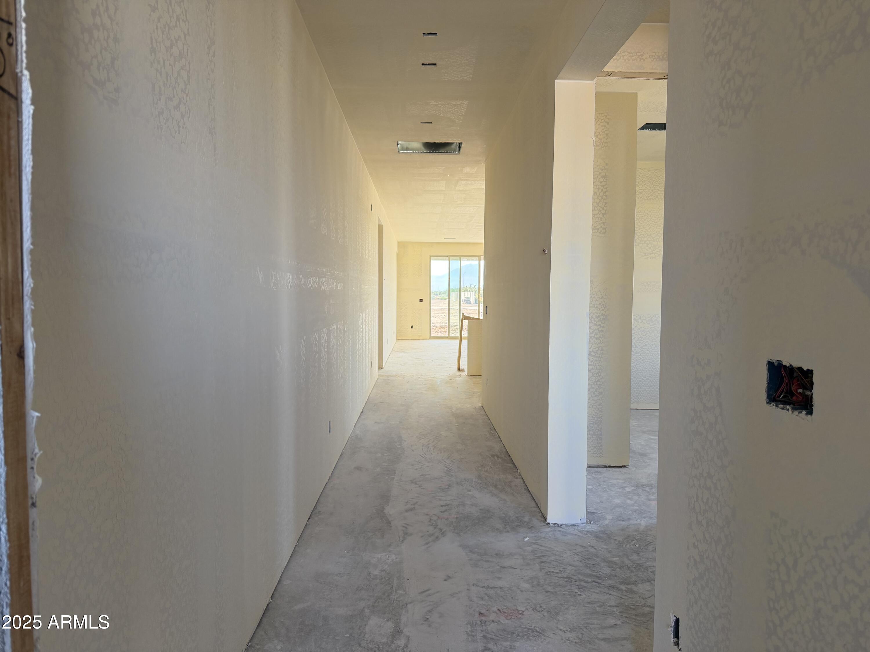 5613 W HOPI Trail