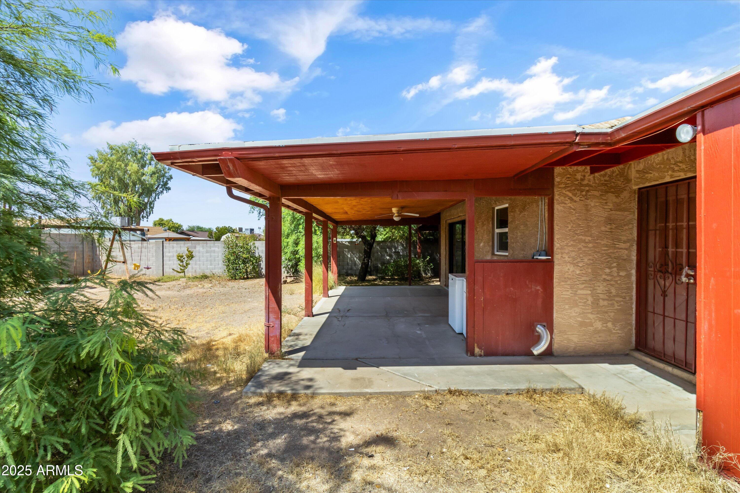 1741 W Wickieup Lane