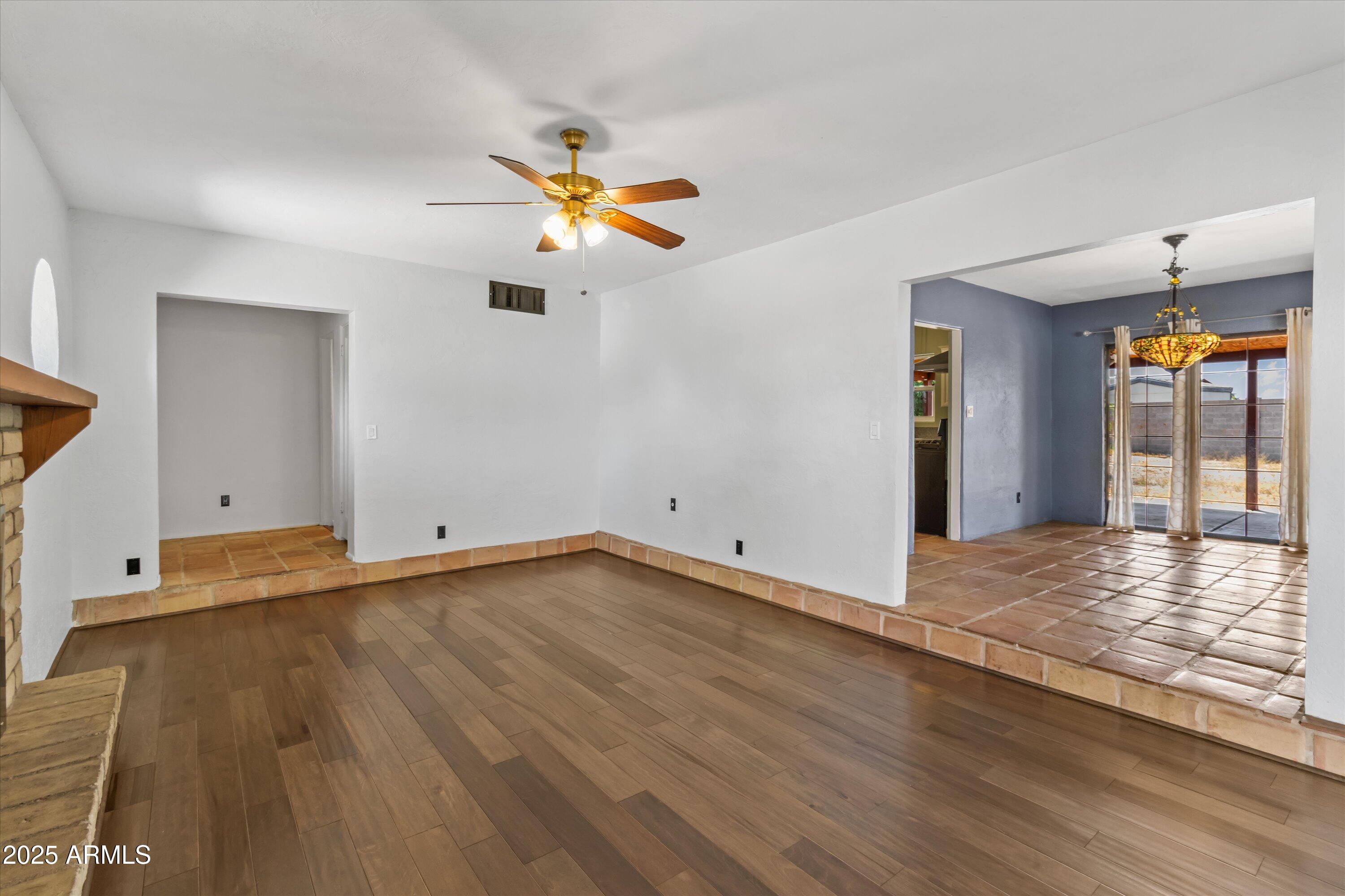 1741 W Wickieup Lane