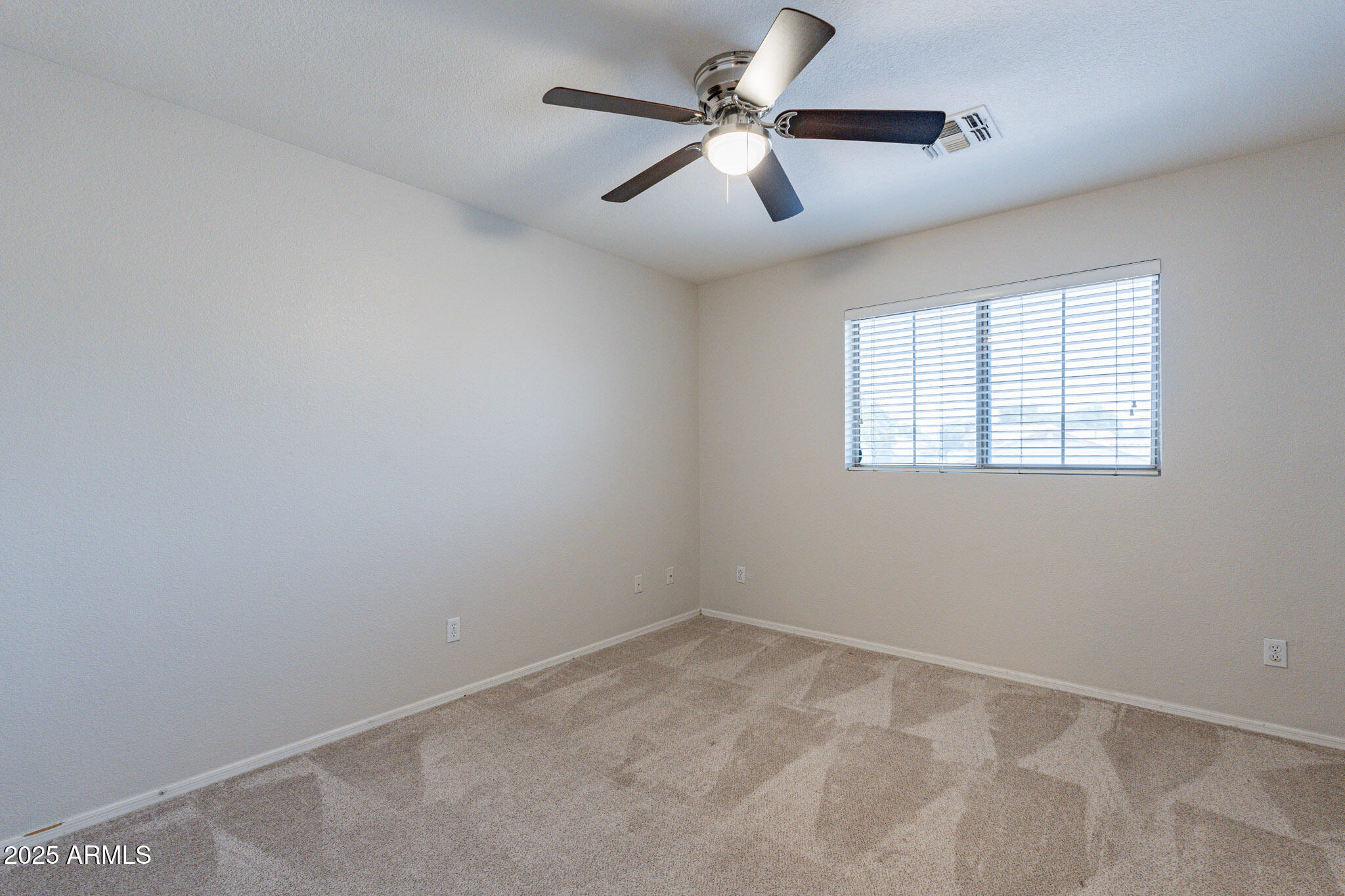 2190 S Navajo Way