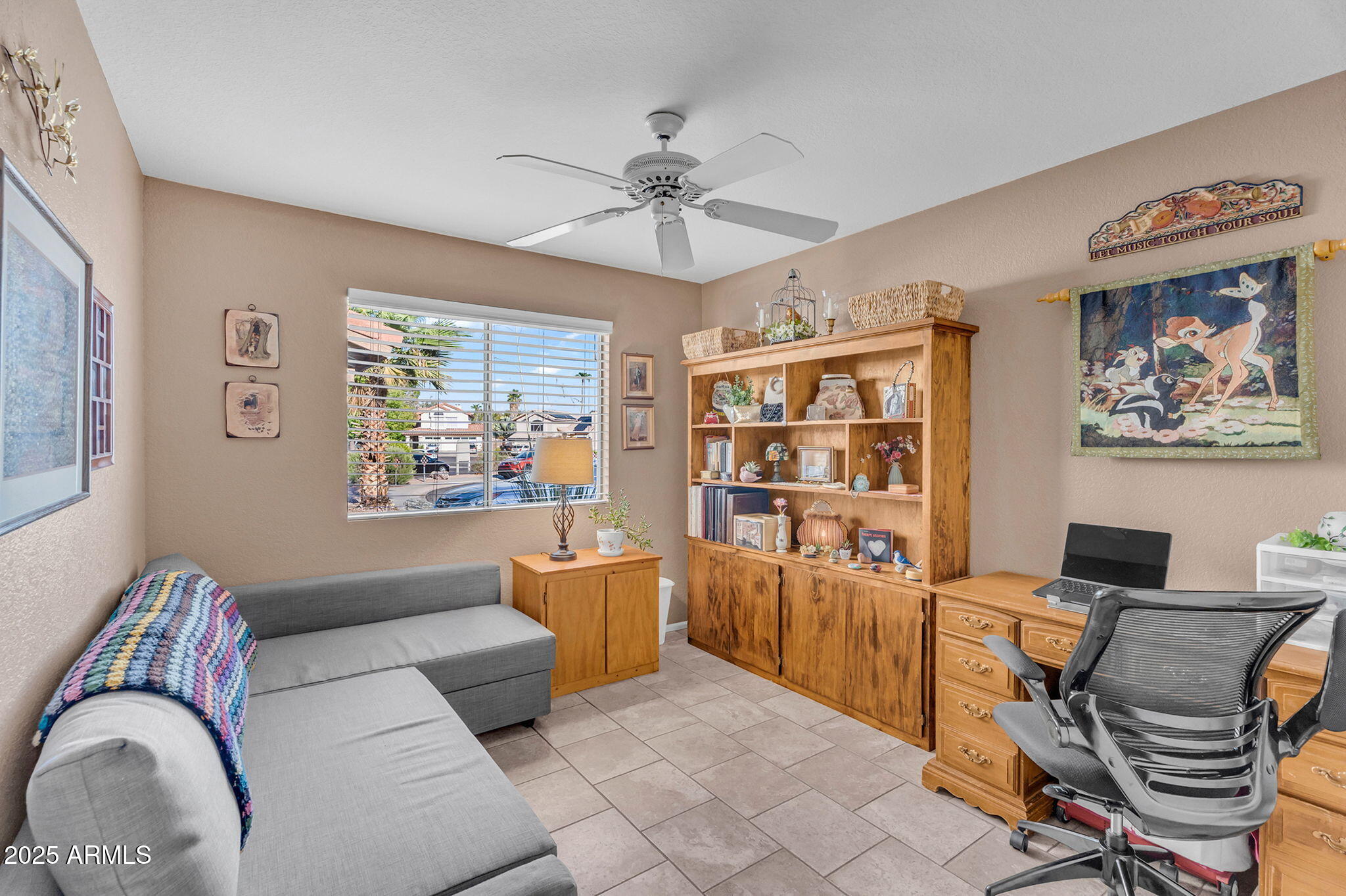 4128 E WOODLAND Drive