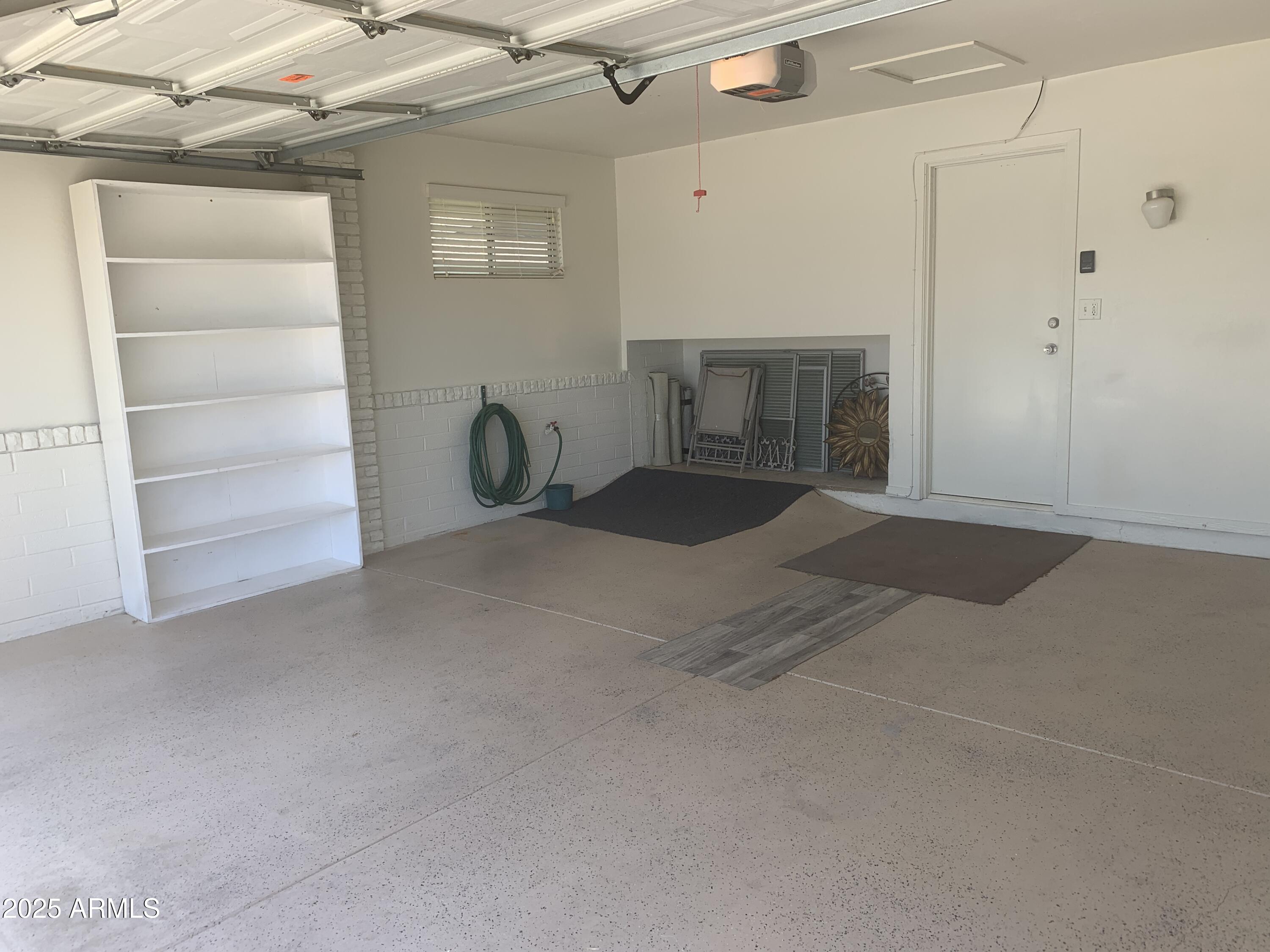 10425 W ROUNDELAY Circle