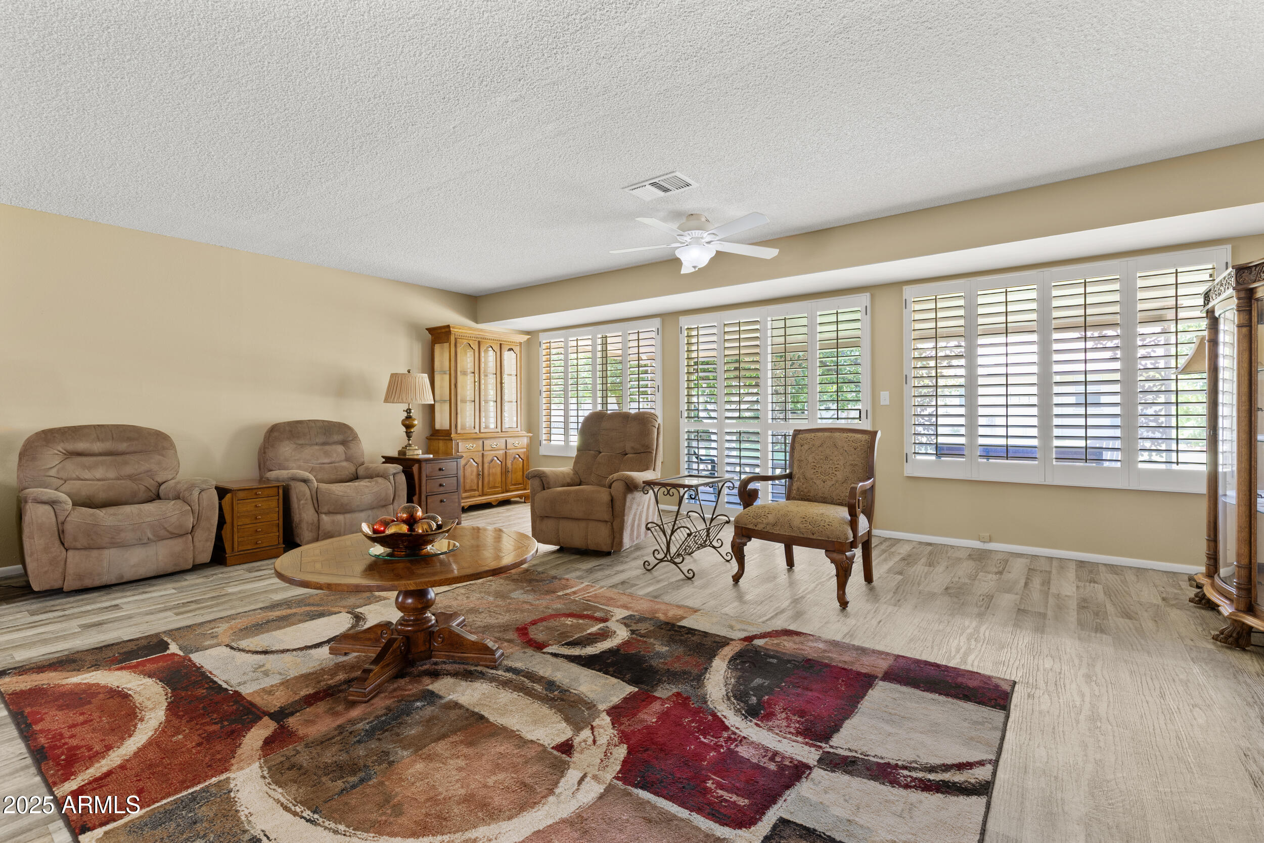 10425 W ROUNDELAY Circle