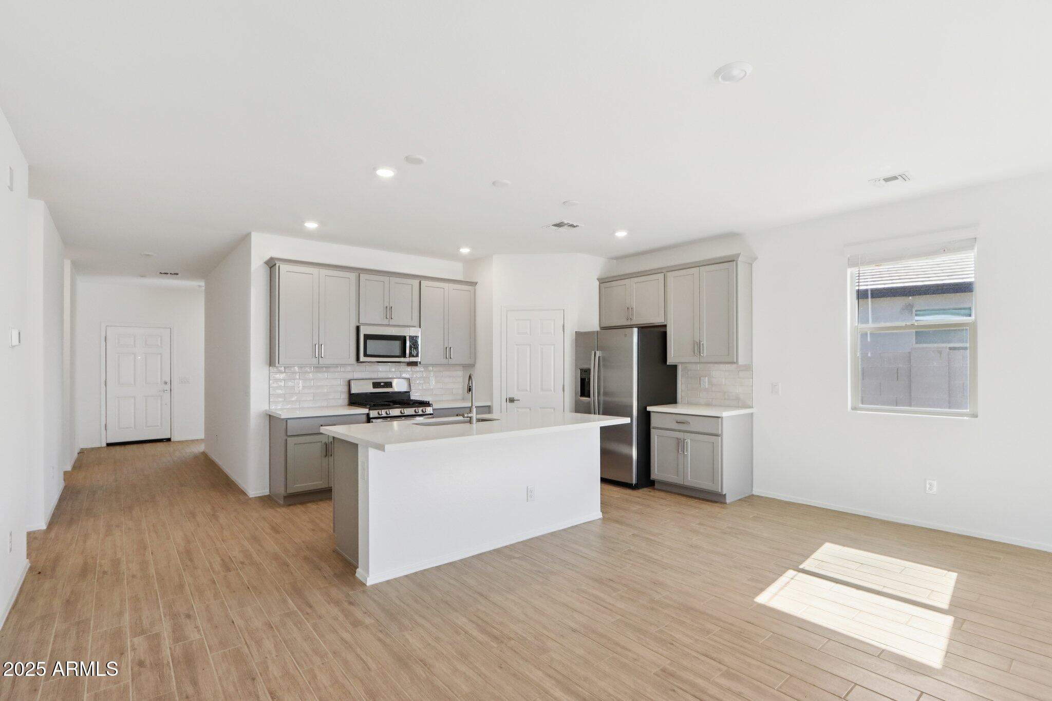 11652 N EVA Lane