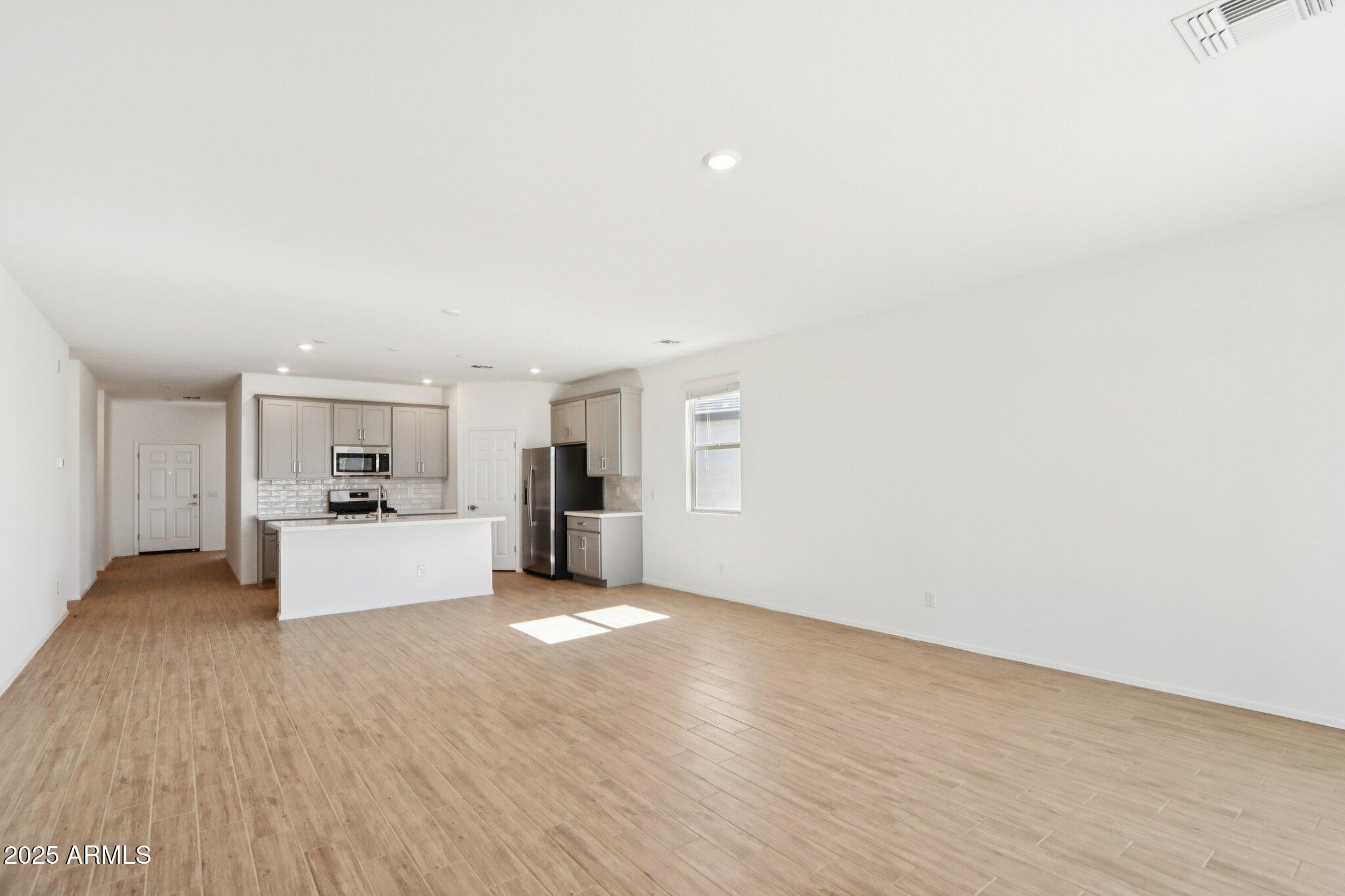 11652 N EVA Lane