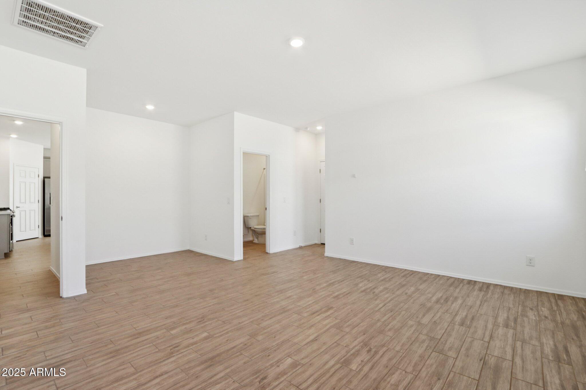 11652 N EVA Lane
