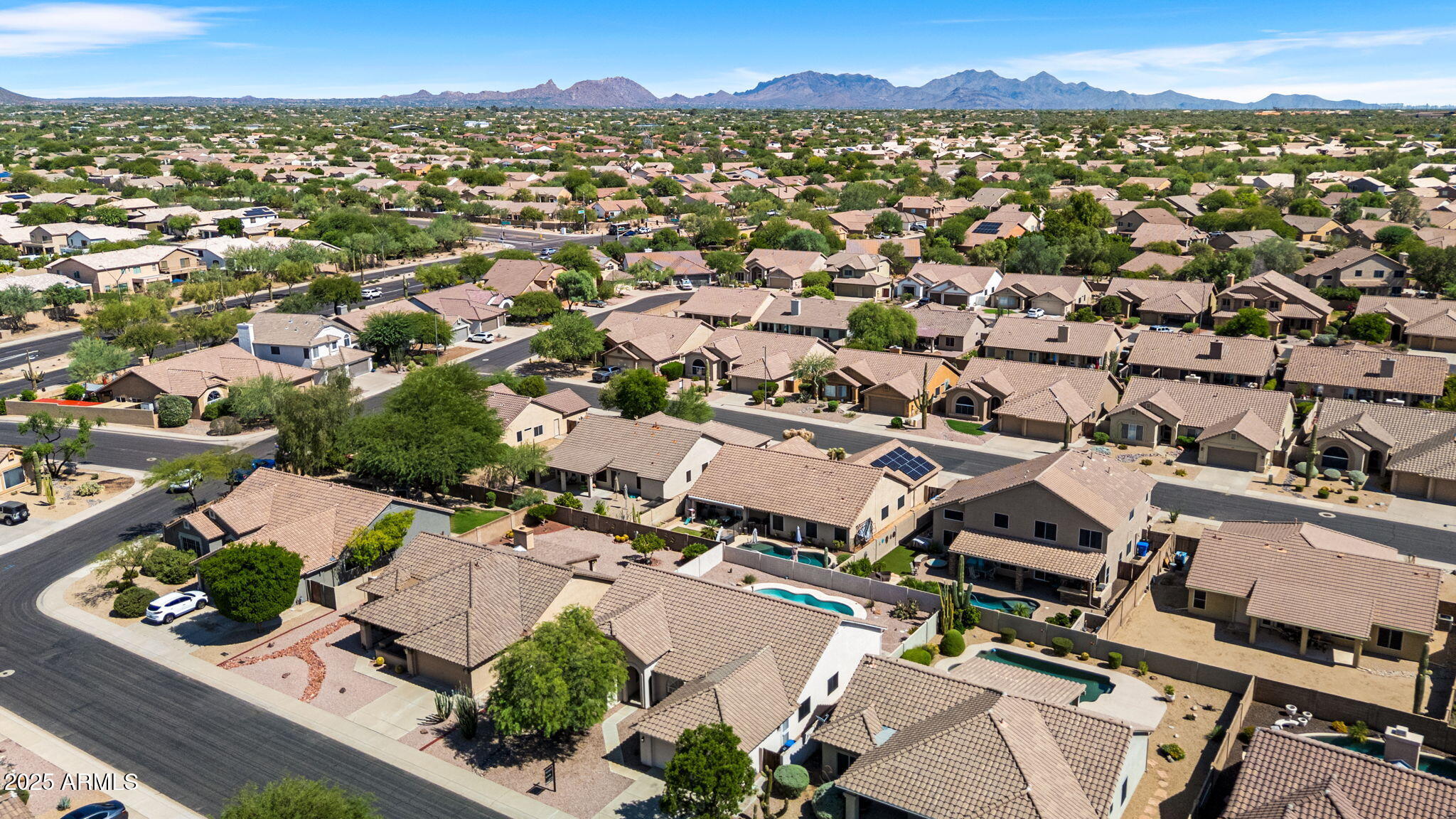 4619 E HUNTER Court