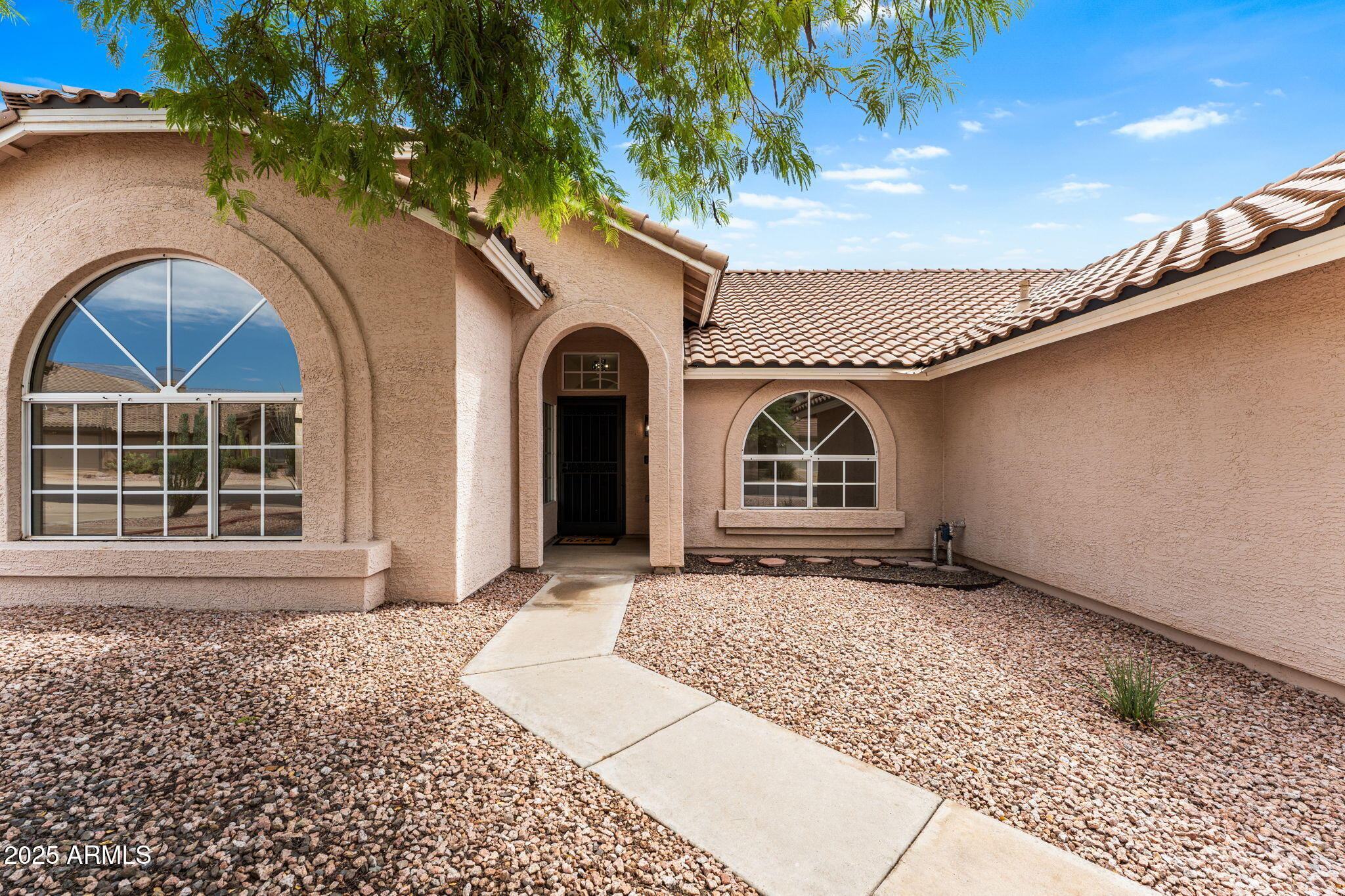 4619 E HUNTER Court