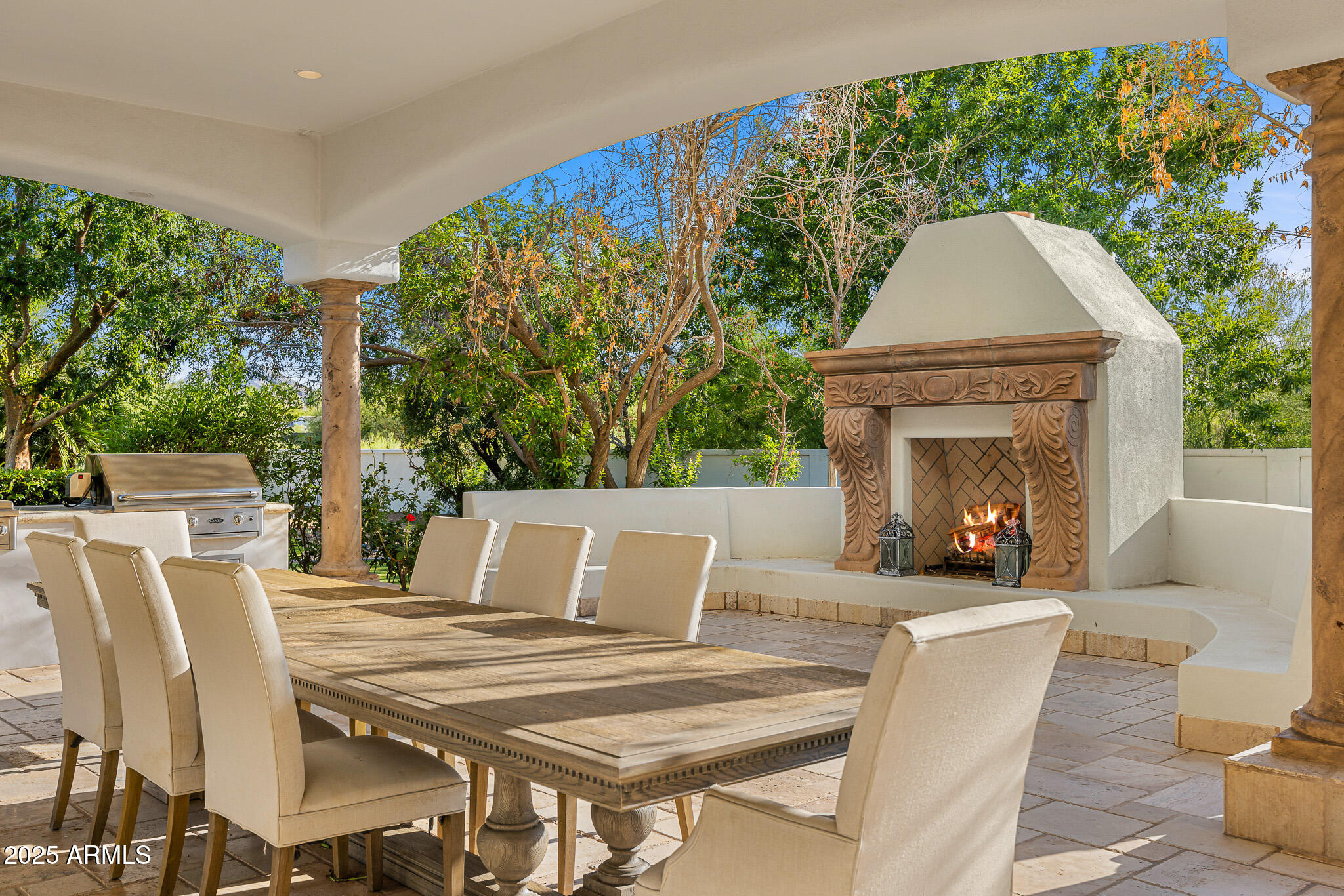 6809 E DOUBLETREE RANCH Road