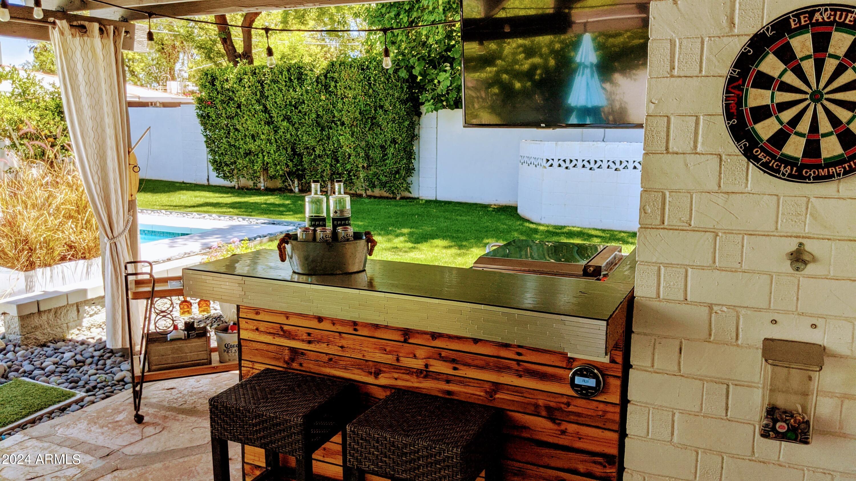 122 W PIERSON Street