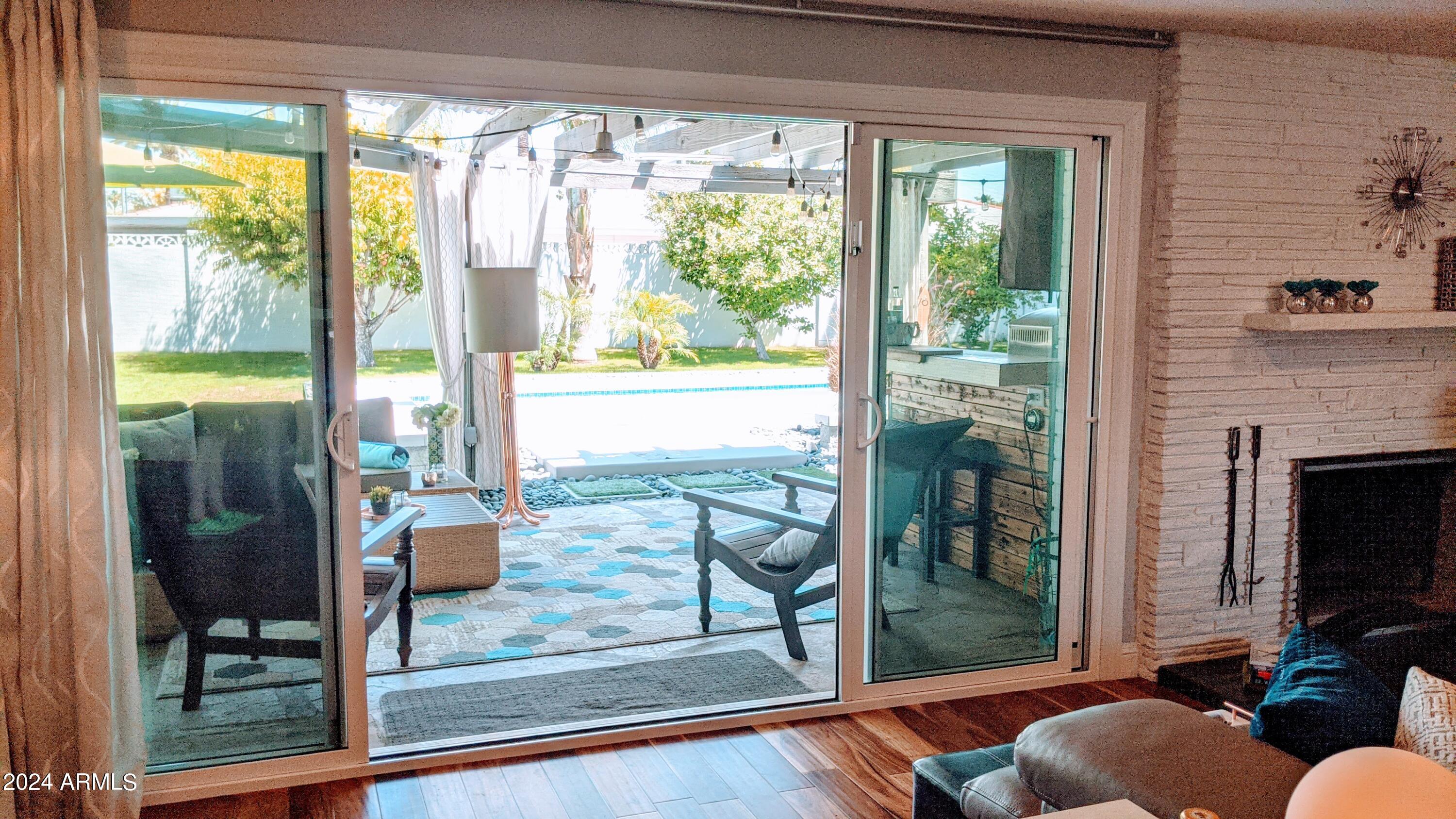 122 W PIERSON Street