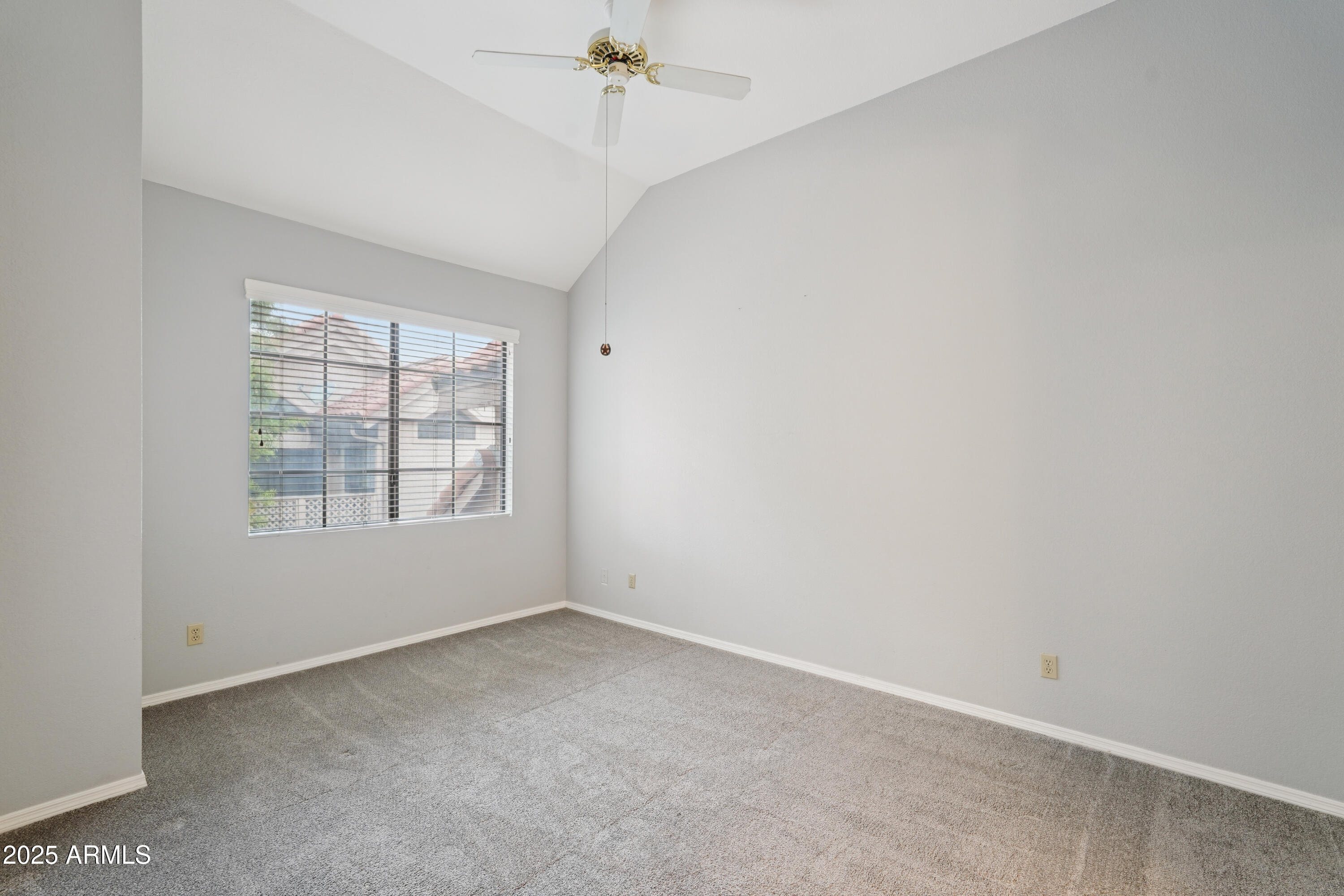 1001 N PASADENA Street, 160