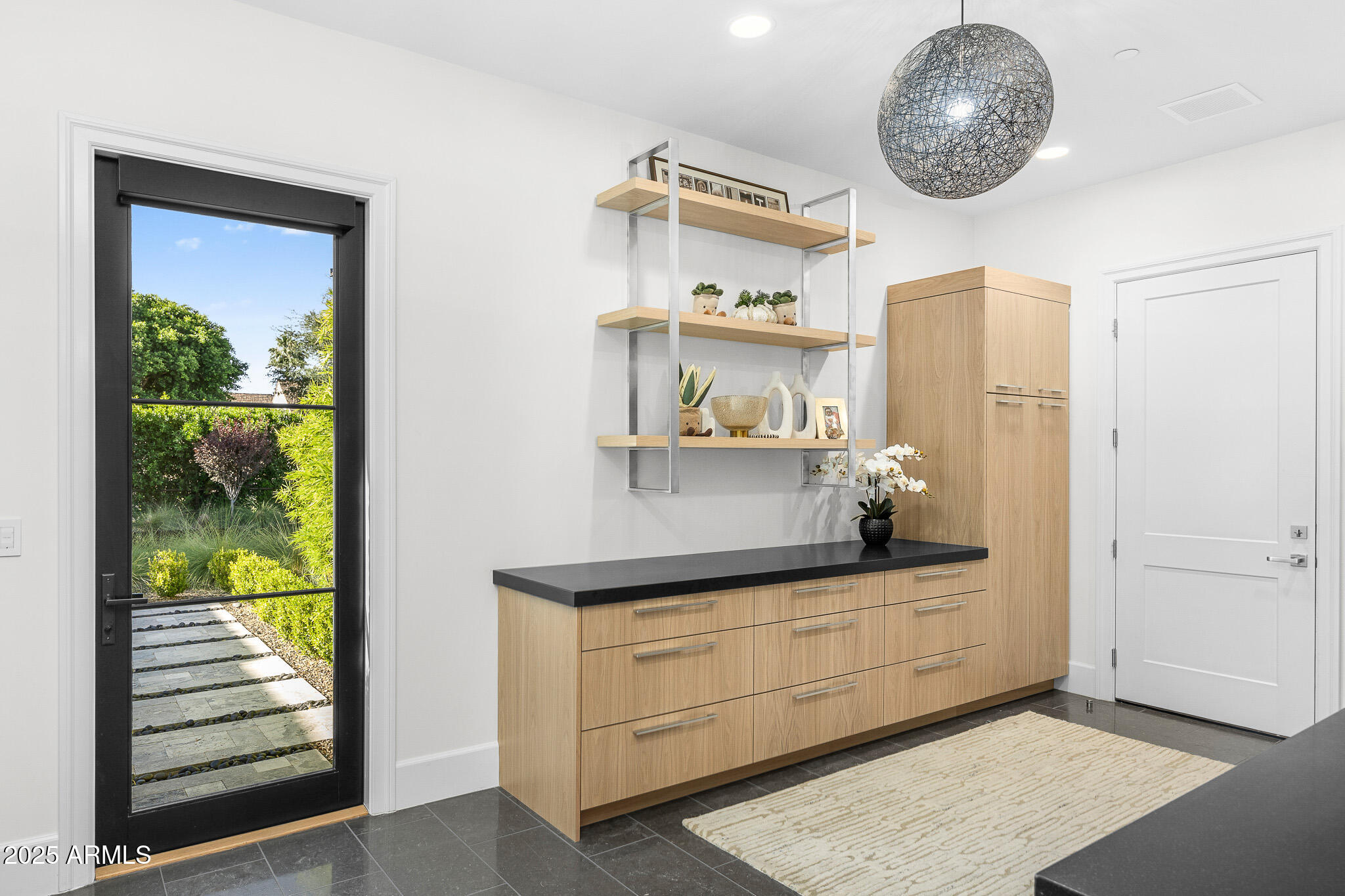 6235 E MONTECITO Avenue